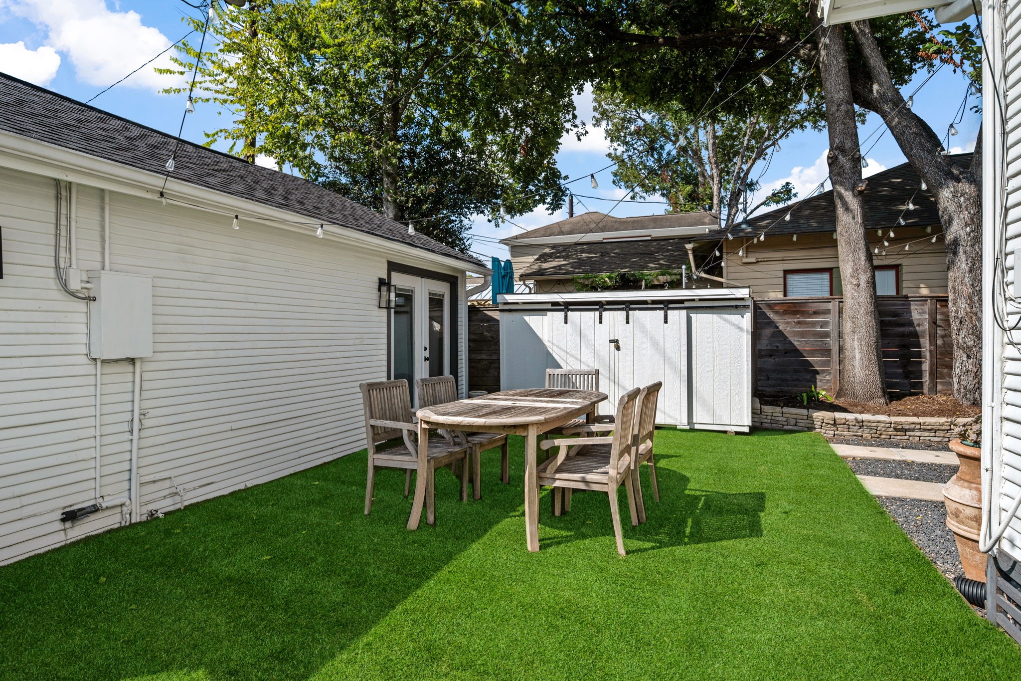 1006 W Temple Street, Houston, TX 77009