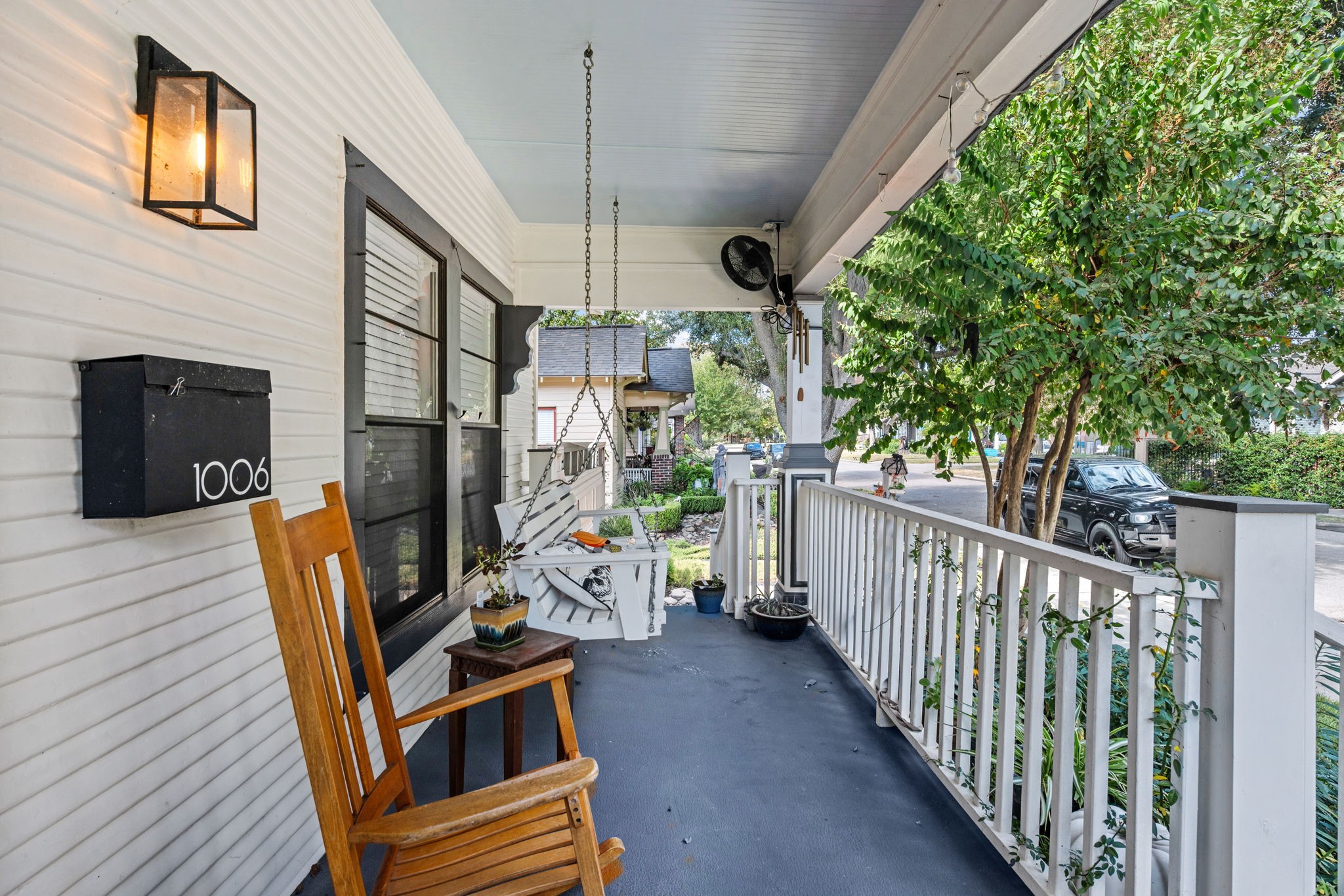 1006 W Temple Street, Houston, TX 77009