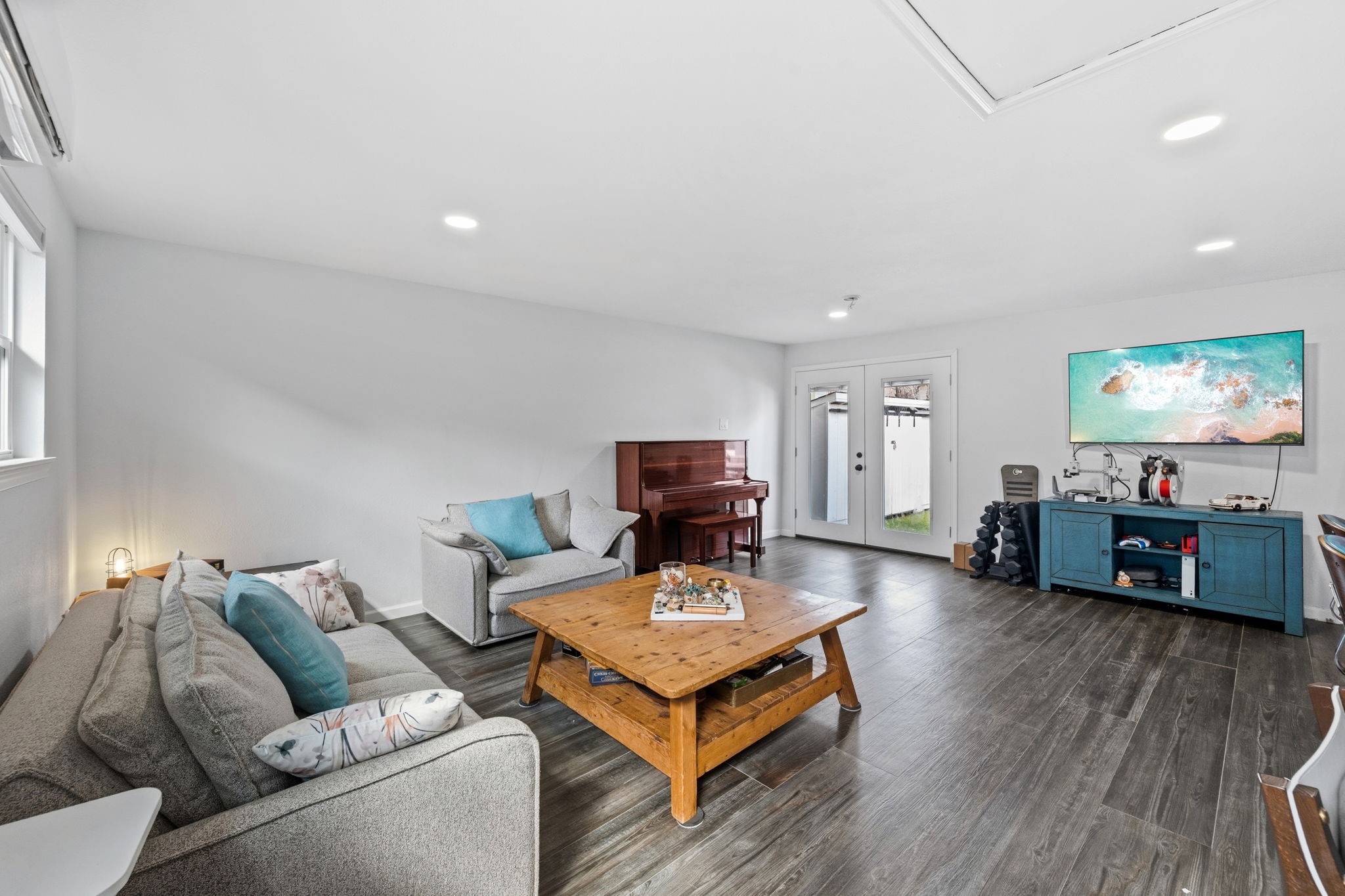 1006 W Temple Street, Houston, TX 77009