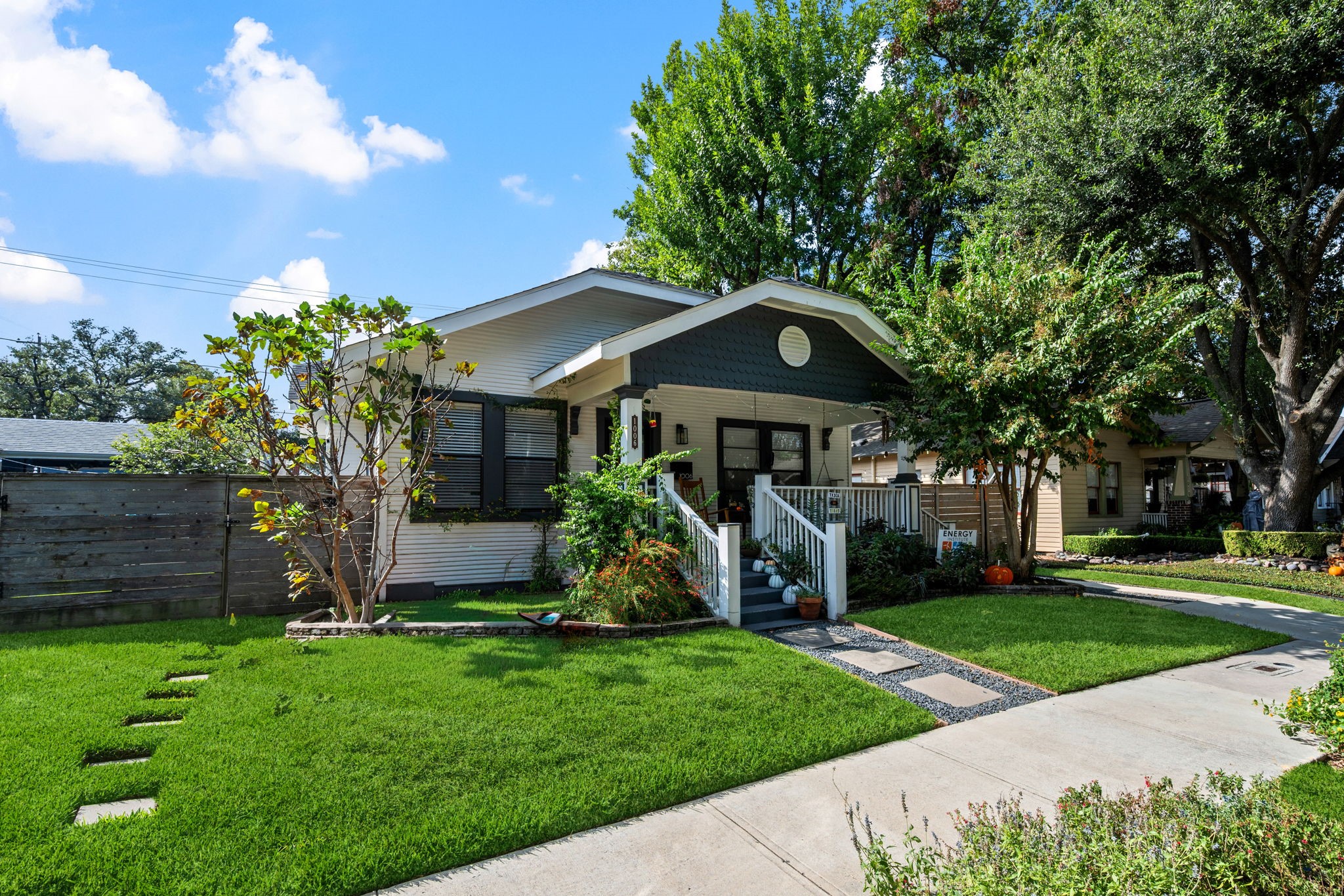 1006 W Temple Street, Houston, TX 77009