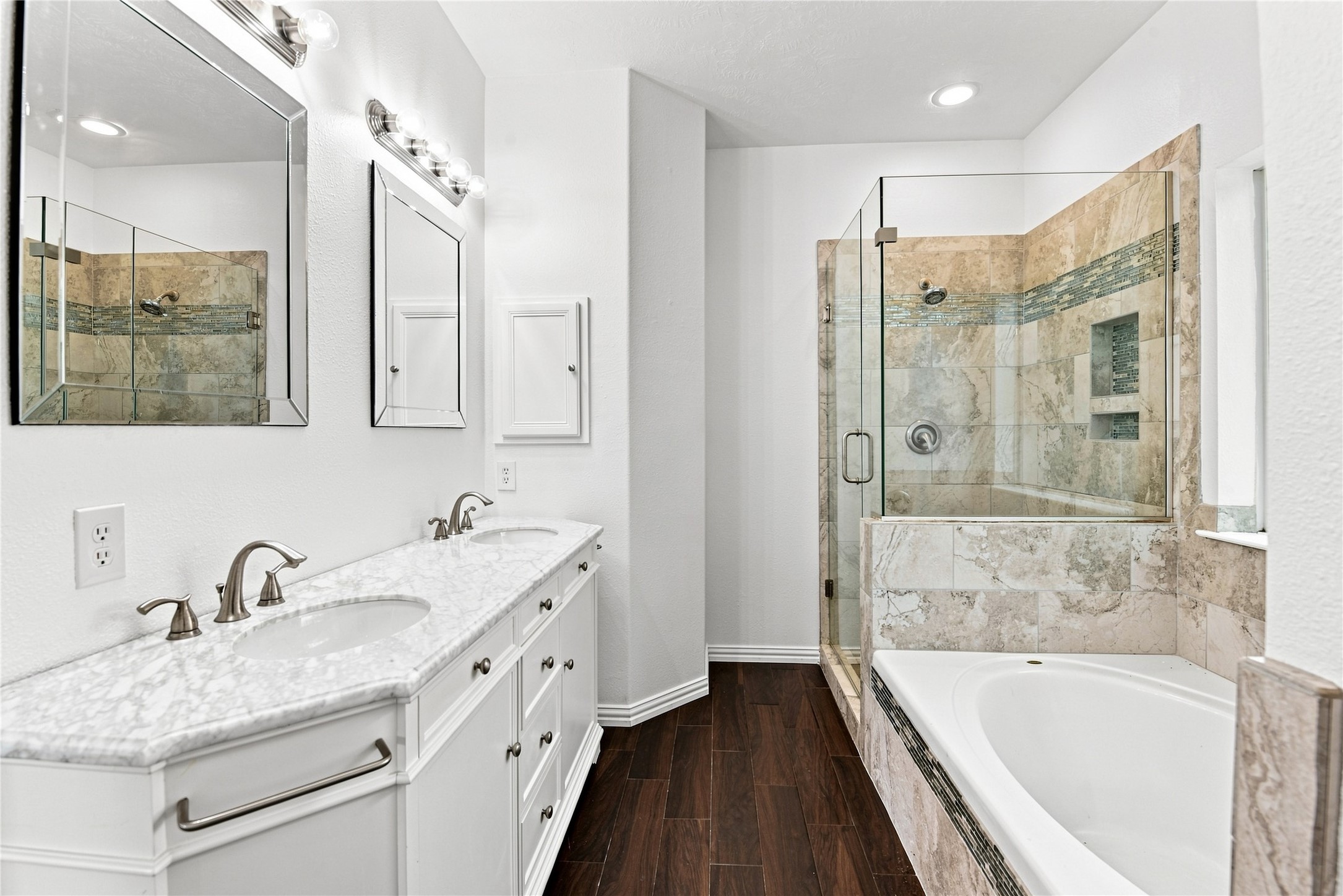 3719 Nichols Avenue, Dickinson, TX 77539