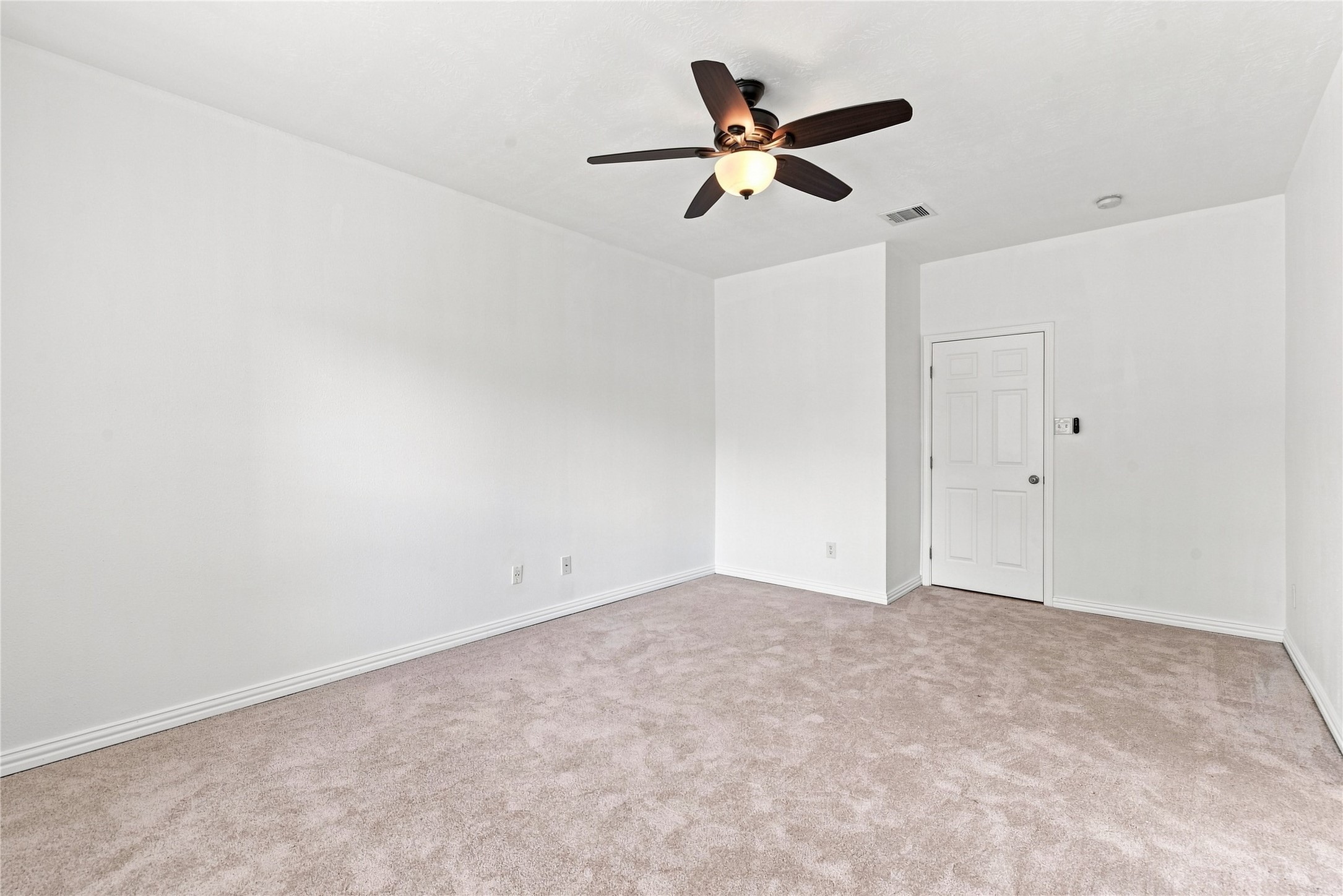3719 Nichols Avenue, Dickinson, TX 77539