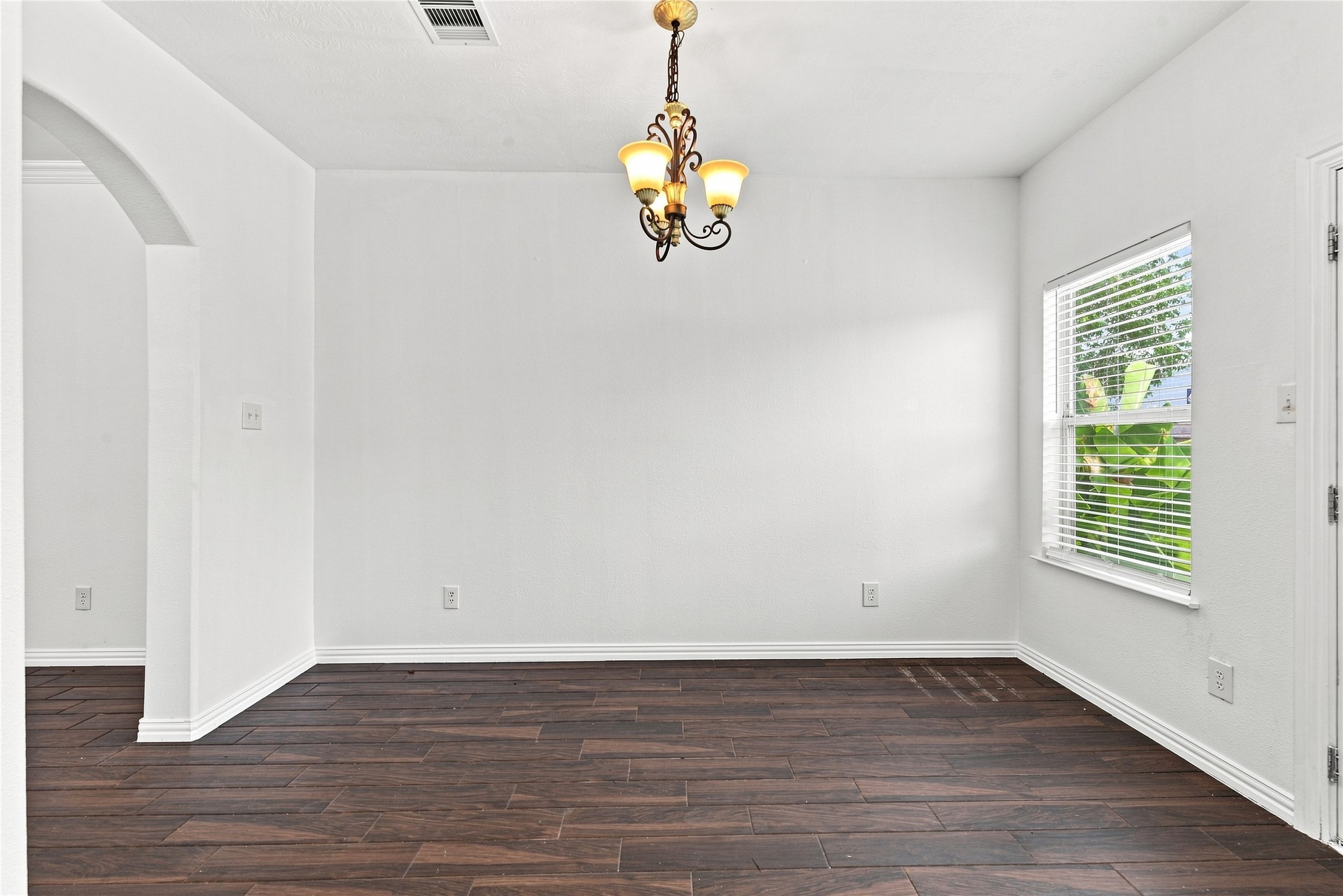 3719 Nichols Avenue, Dickinson, TX 77539