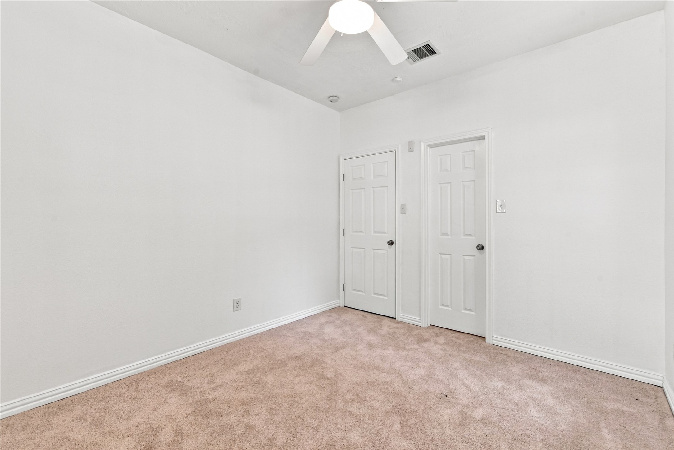 3719 Nichols Avenue, Dickinson, TX 77539