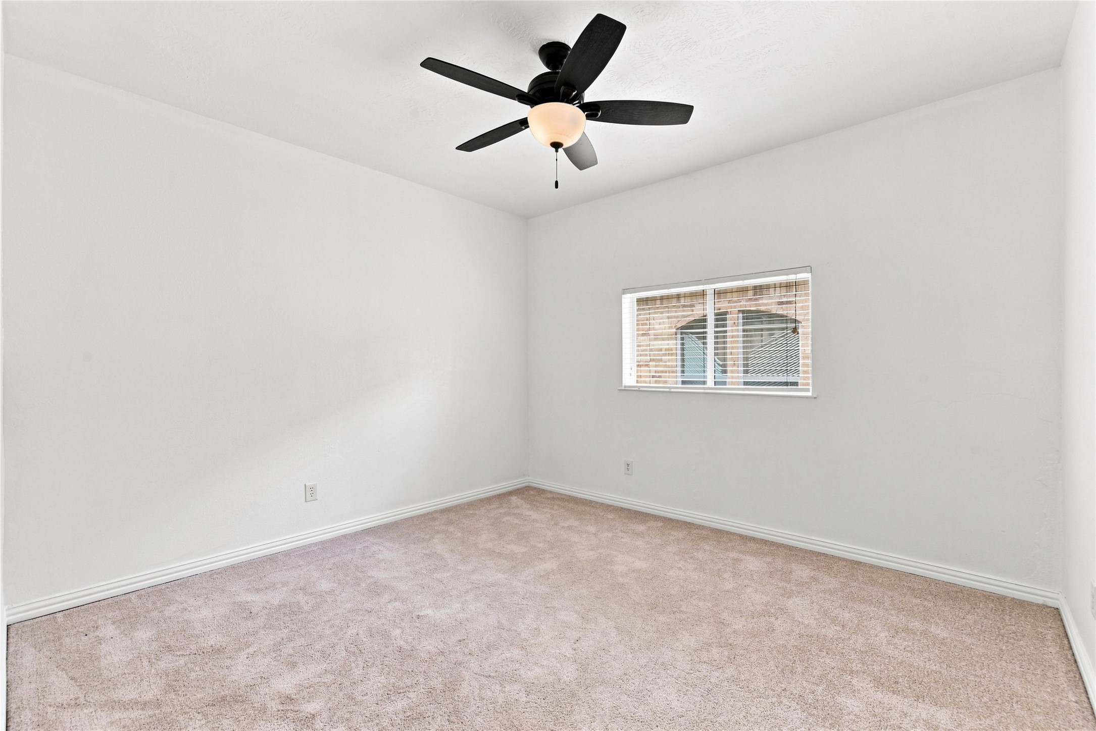 3719 Nichols Avenue, Dickinson, TX 77539