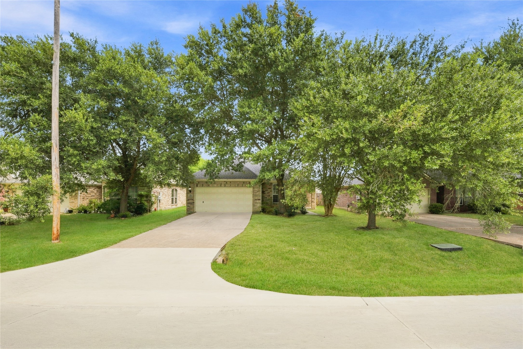 3719 Nichols Avenue, Dickinson, TX 77539 3719 Nichols Avenue, Dickinson, TX 77539