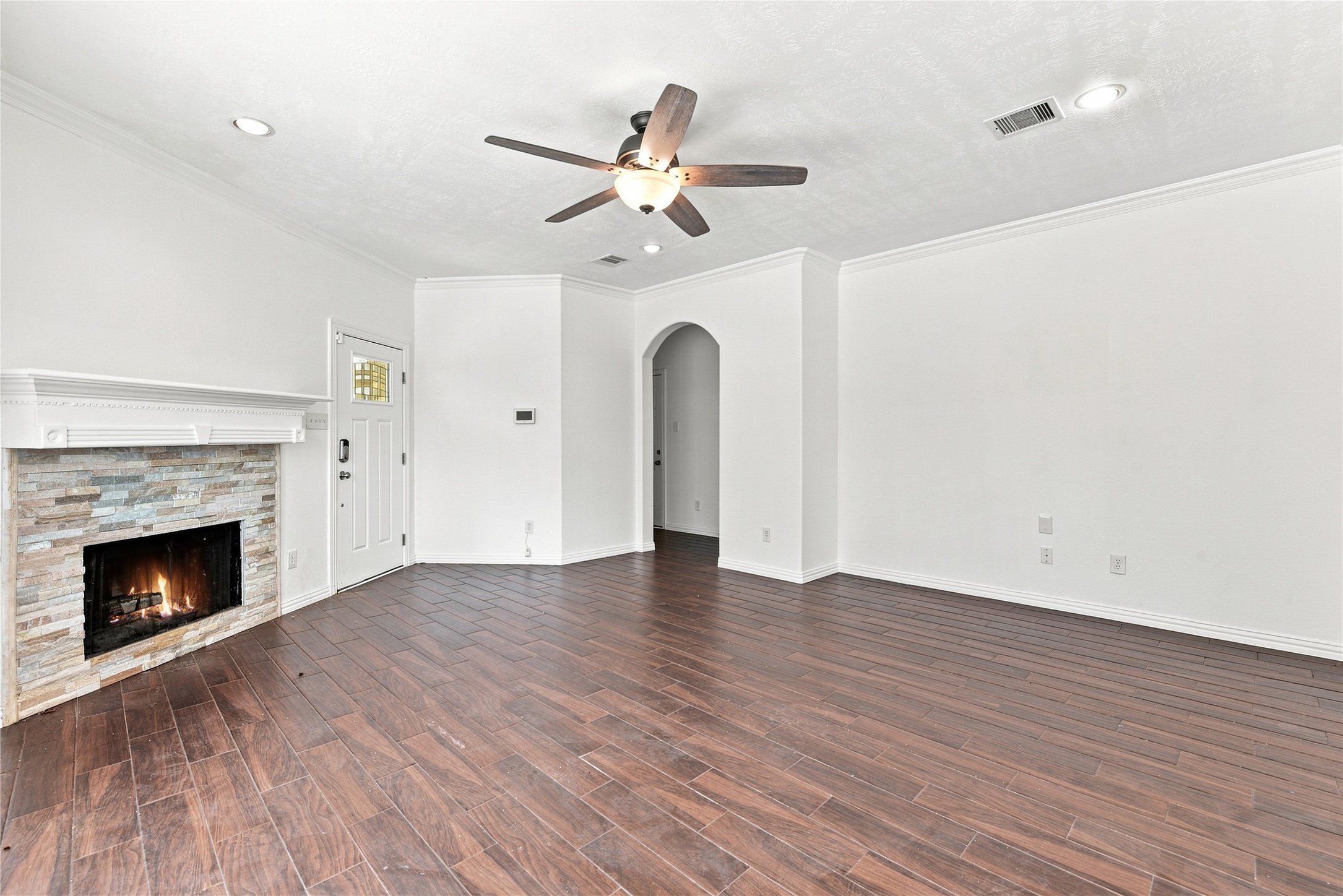 3719 Nichols Avenue, Dickinson, TX 77539