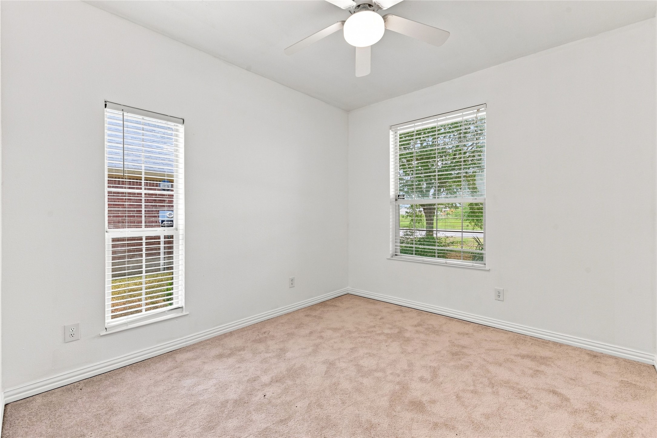 3719 Nichols Avenue, Dickinson, TX 77539