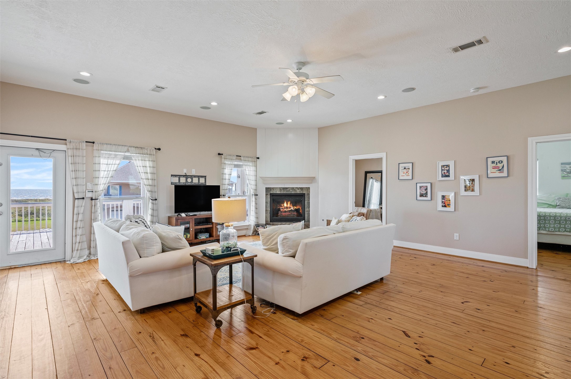 4017 Biscayne Beach Road, Port Bolivar, TX 77650