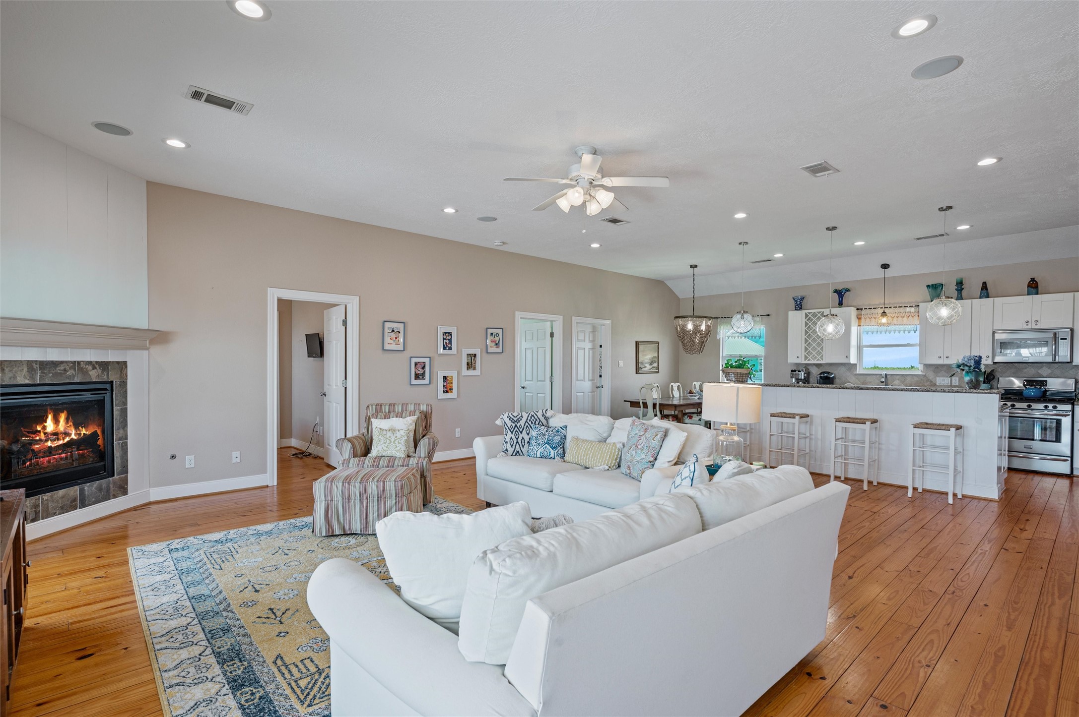 4017 Biscayne Beach Road, Port Bolivar, TX 77650