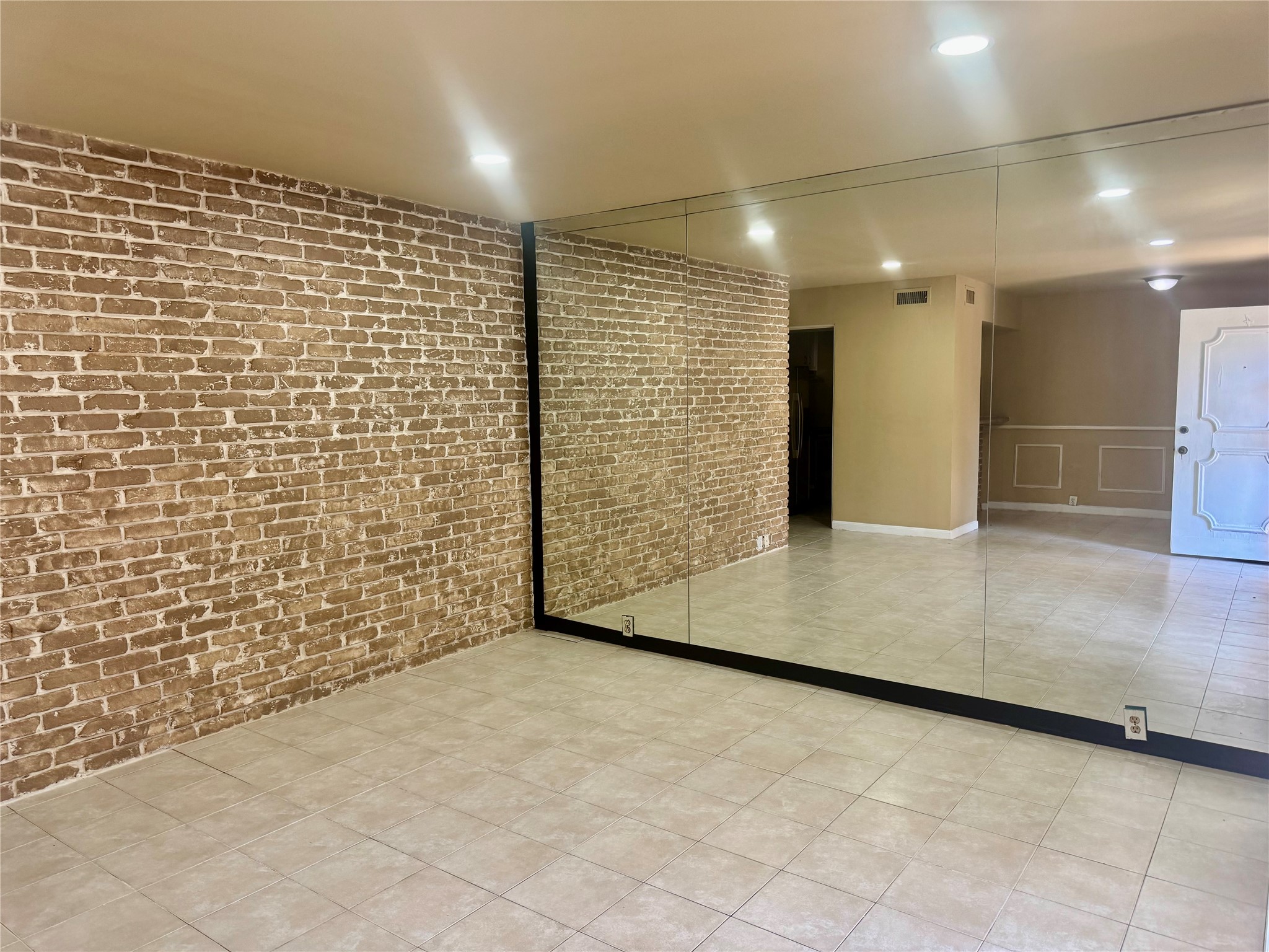 5353 Richmond Avenue, #4, Houston, TX 77056