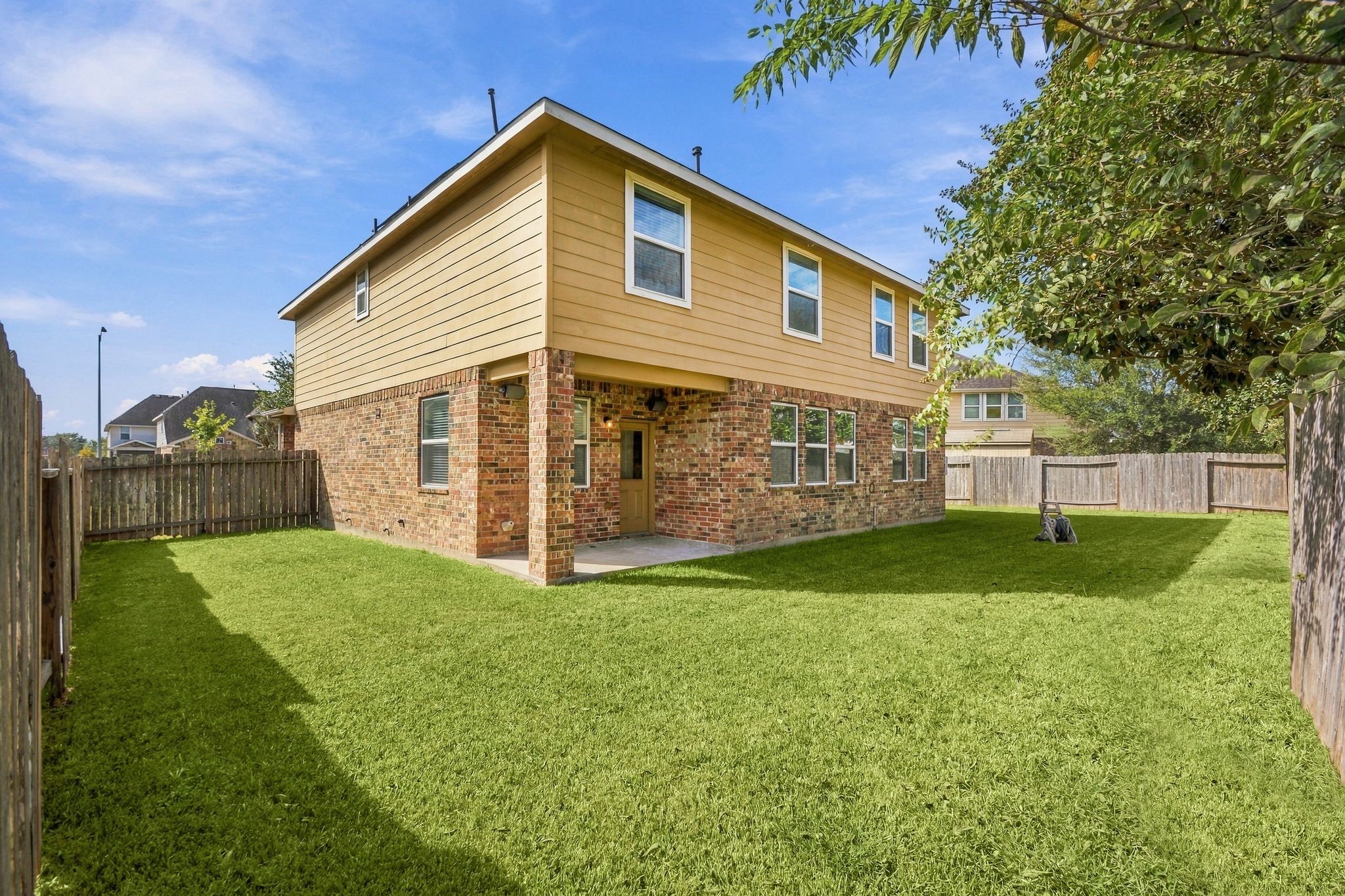 4205 Orchard Court, Pearland, TX 77584