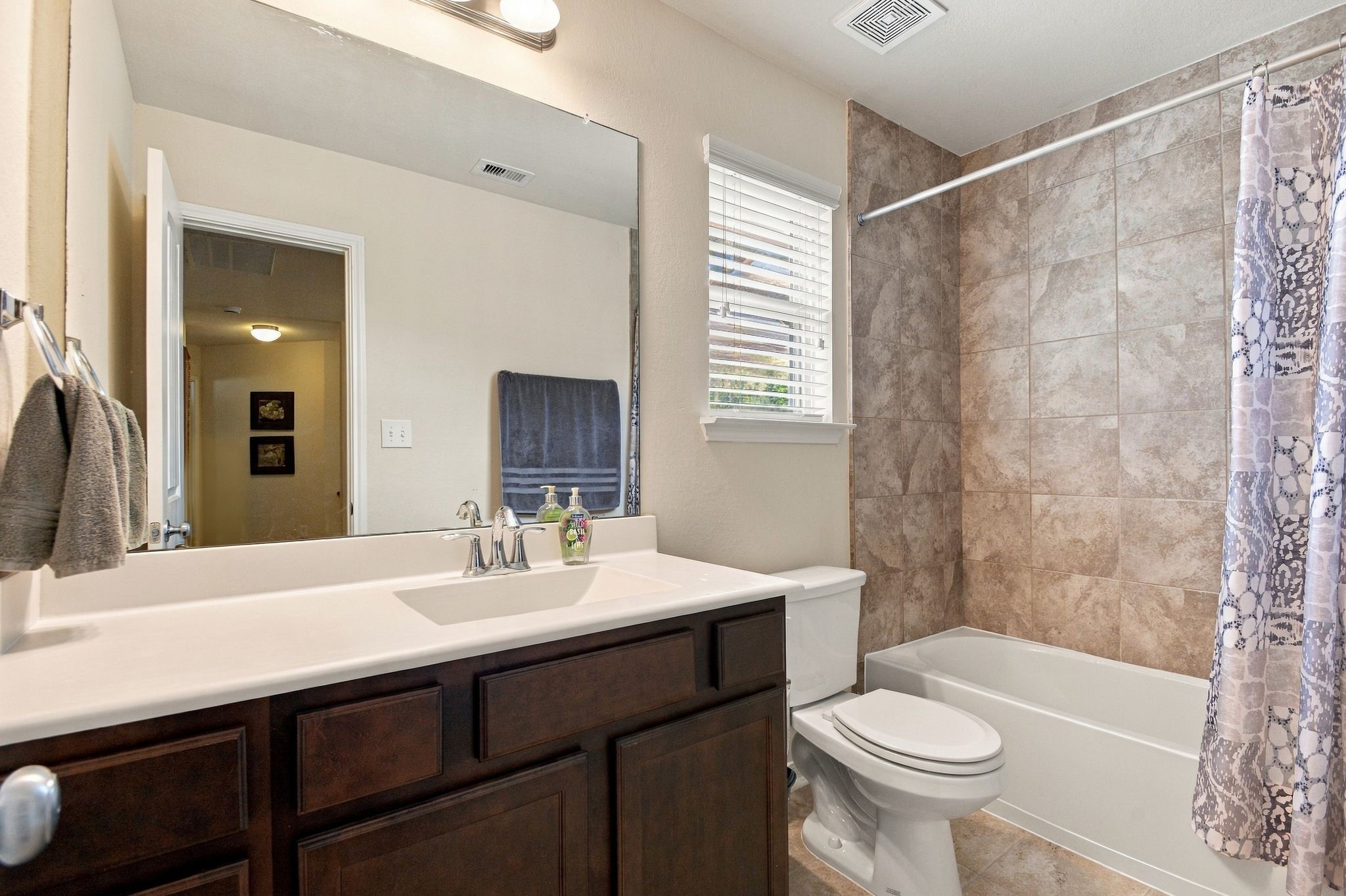 4205 Orchard Court, Pearland, TX 77584