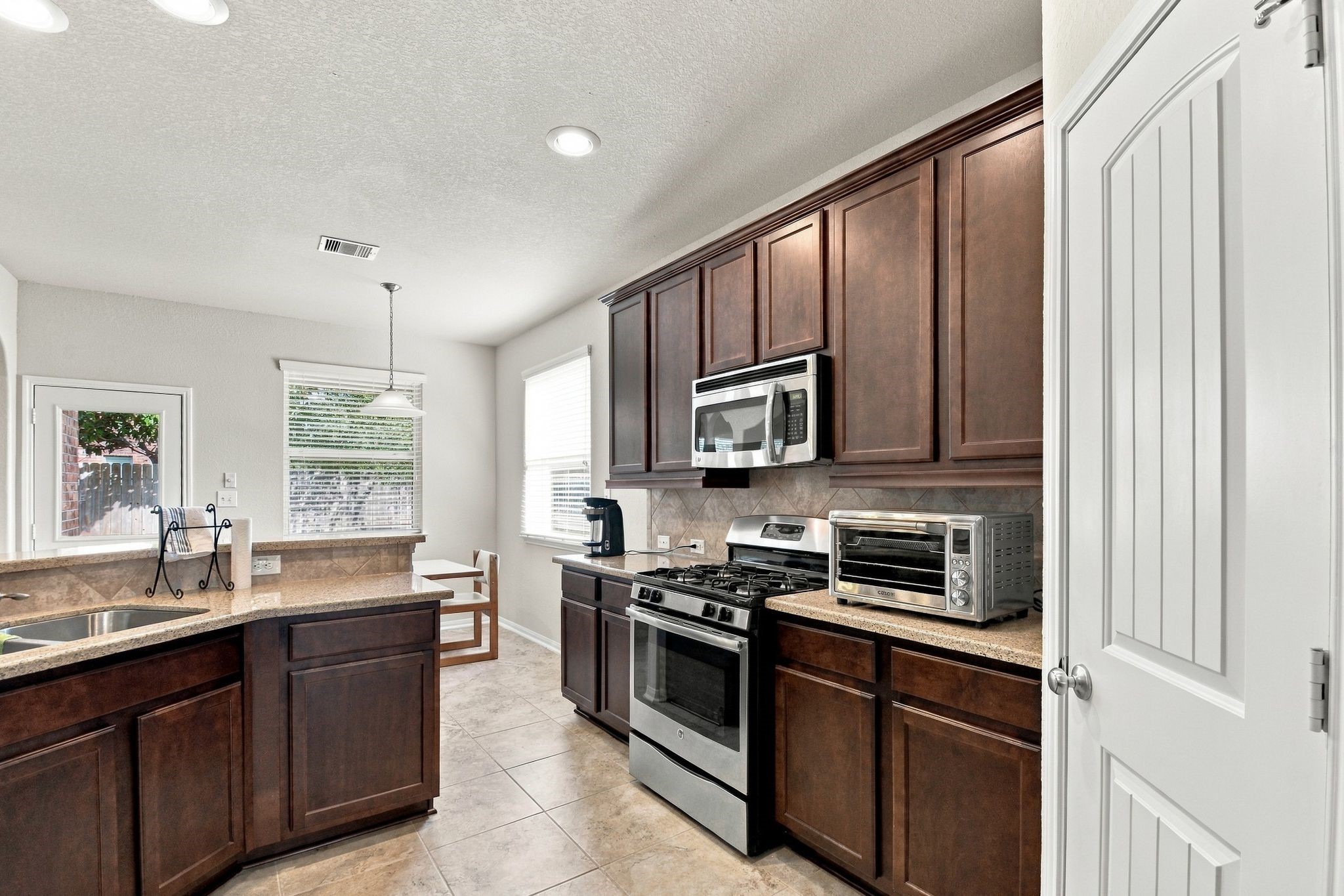 4205 Orchard Court, Pearland, TX 77584