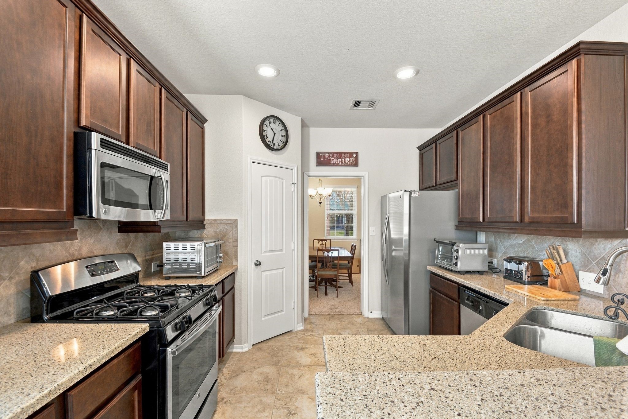 4205 Orchard Court, Pearland, TX 77584