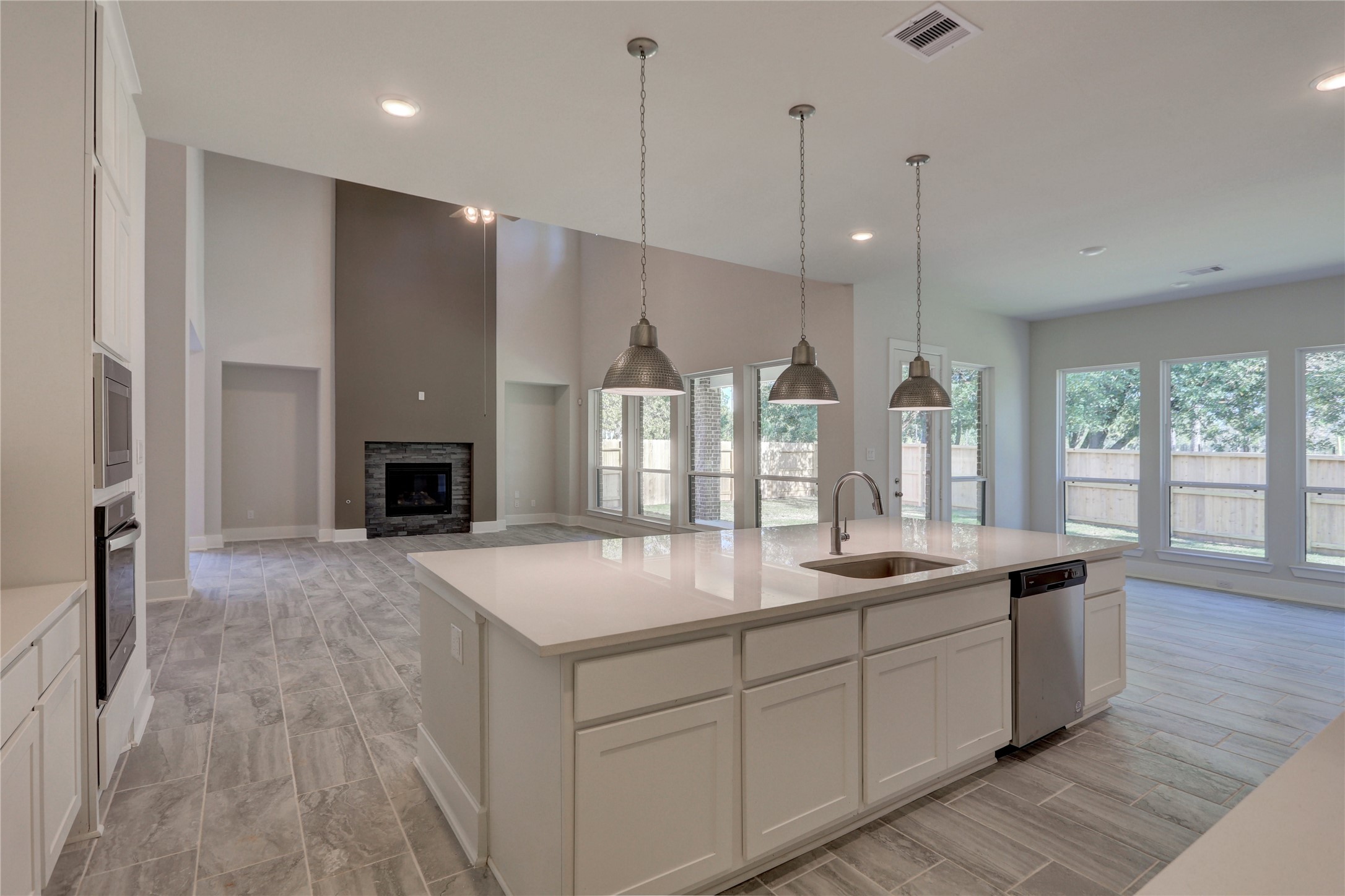 115 Keechie Creek Court, Conroe, TX 77304