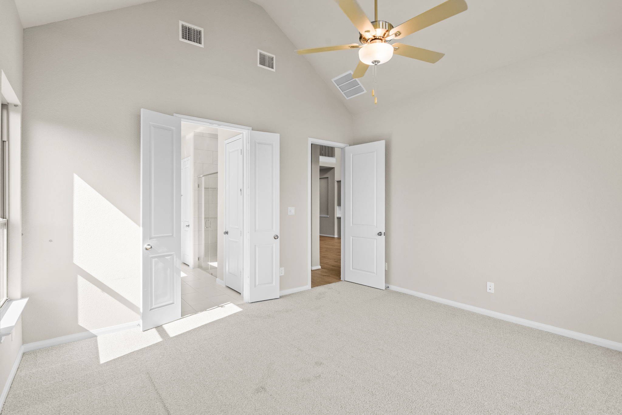 2402 Gleaming Pear Drive, Manvel, TX 77578