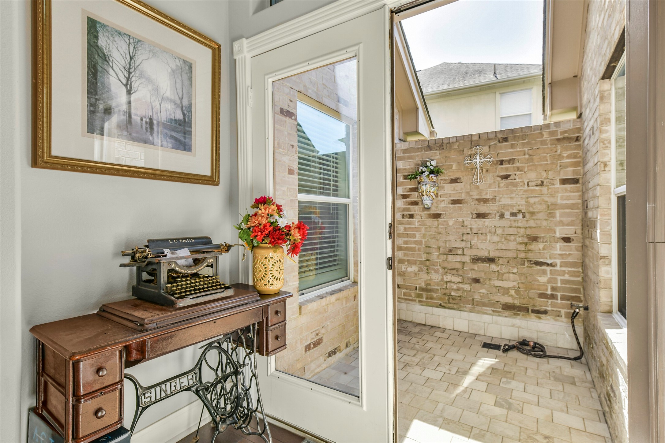 2320 Fairway Pointe Drive, League City, TX 77573
