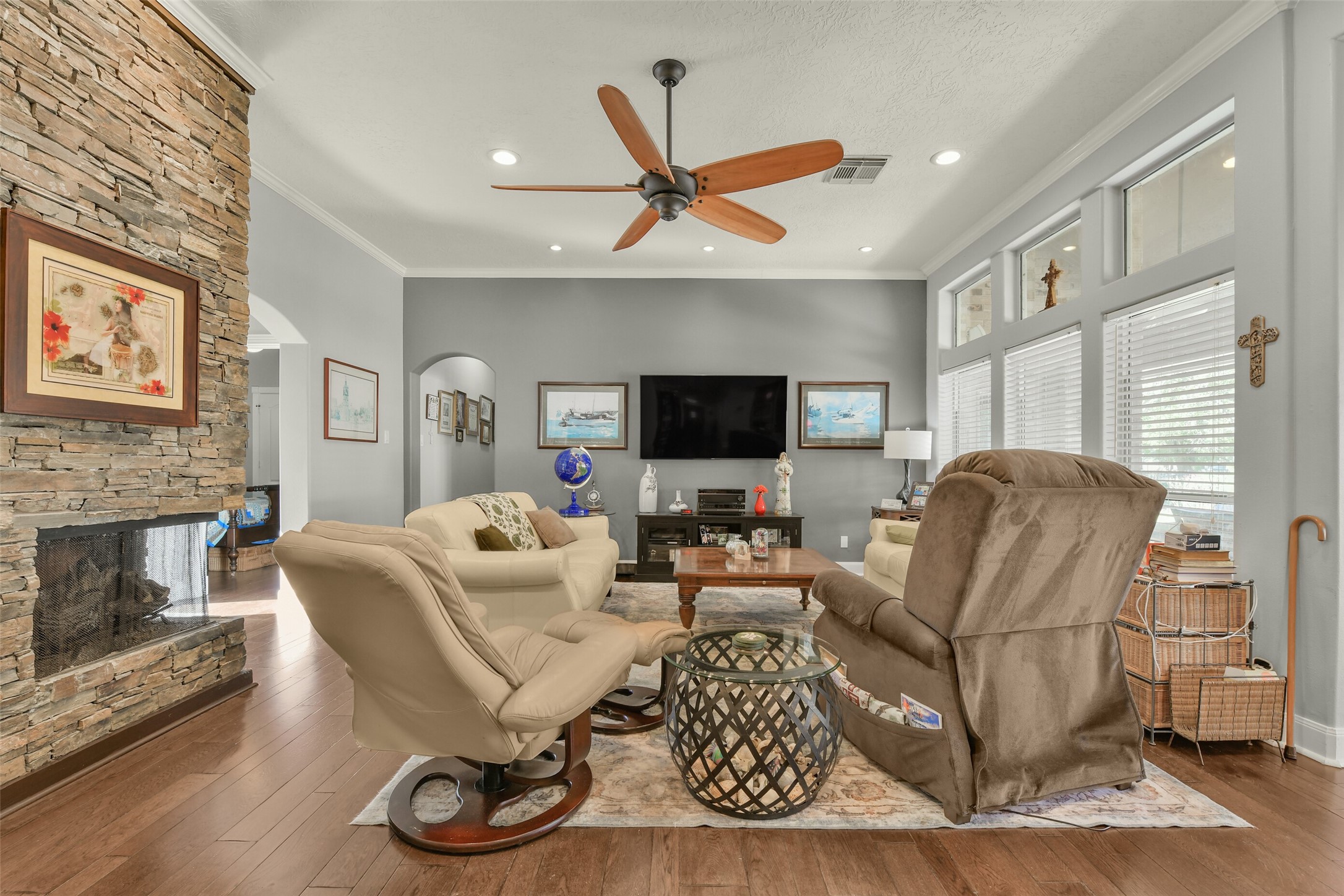 2320 Fairway Pointe Drive, League City, TX 77573 2320 Fairway Pointe Drive, League City, TX 77573