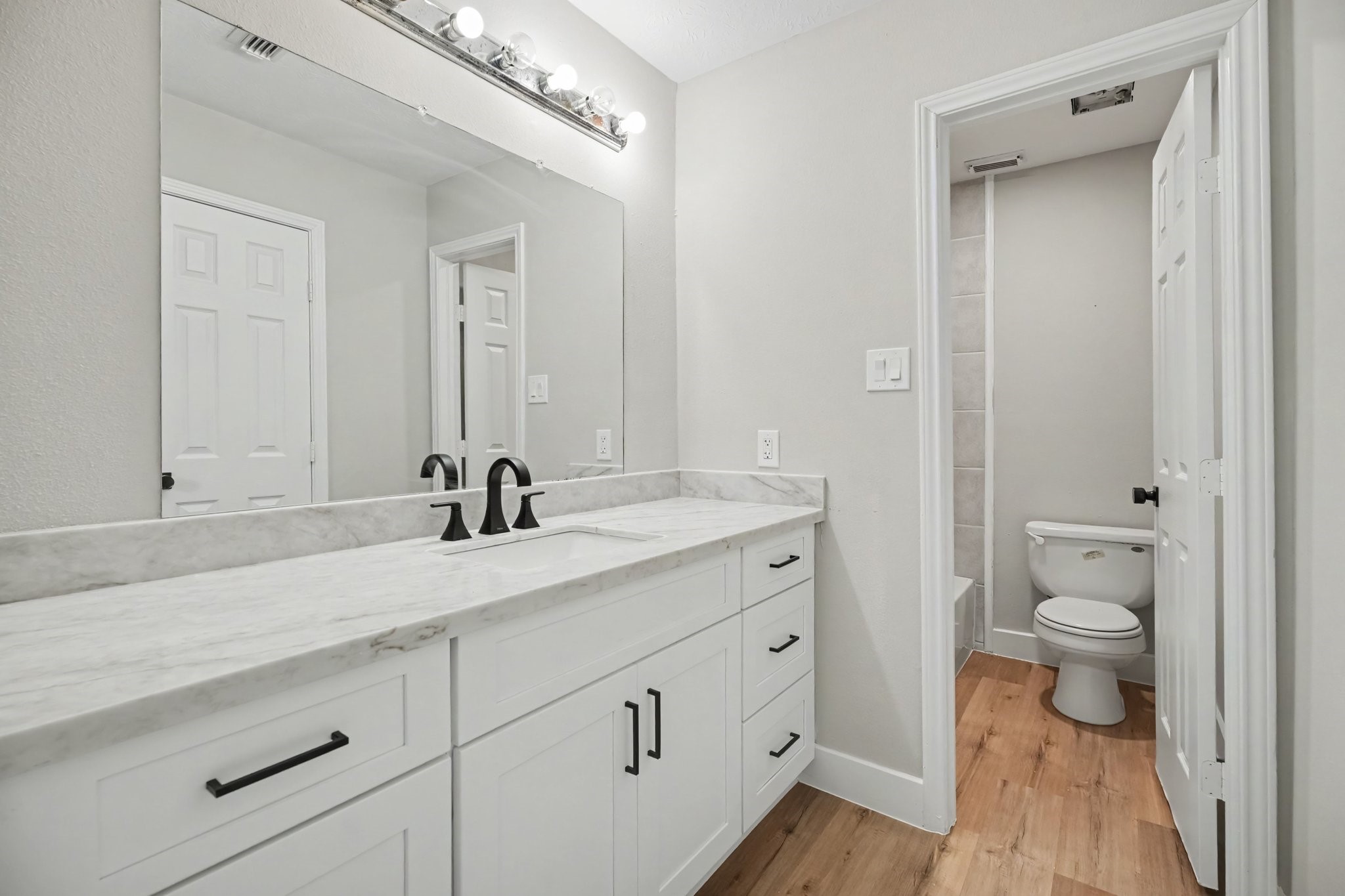 Upstairs primary bath