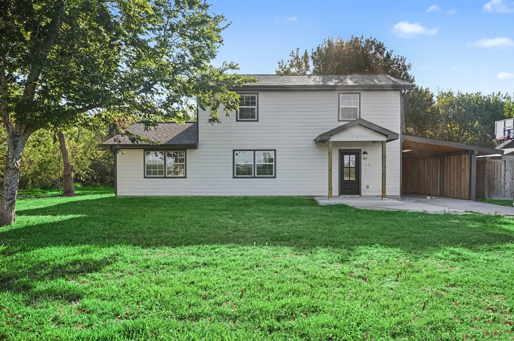 1021 27th Street, Dickinson, TX 77539