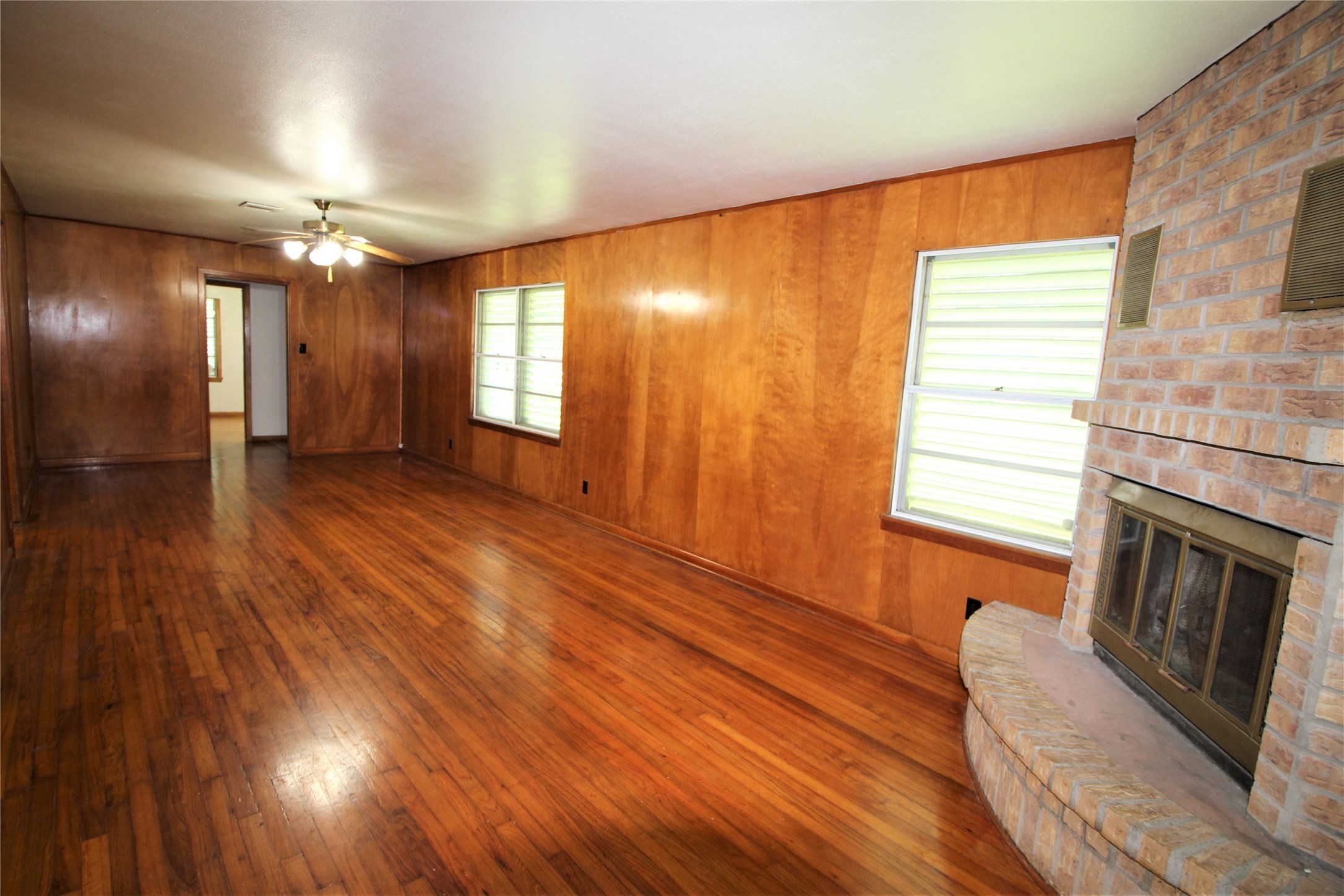 2428 Corbett Street, La Marque, TX 77568