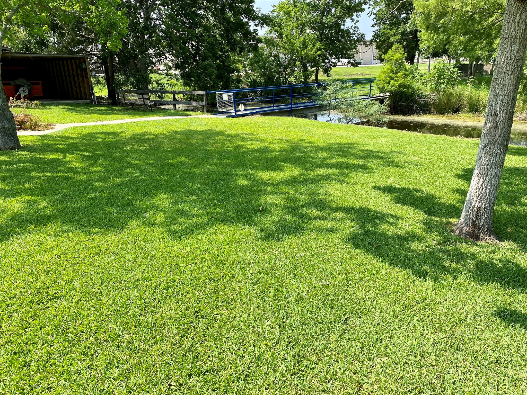 2609 Hughes Road, Dickinson, TX 77539
