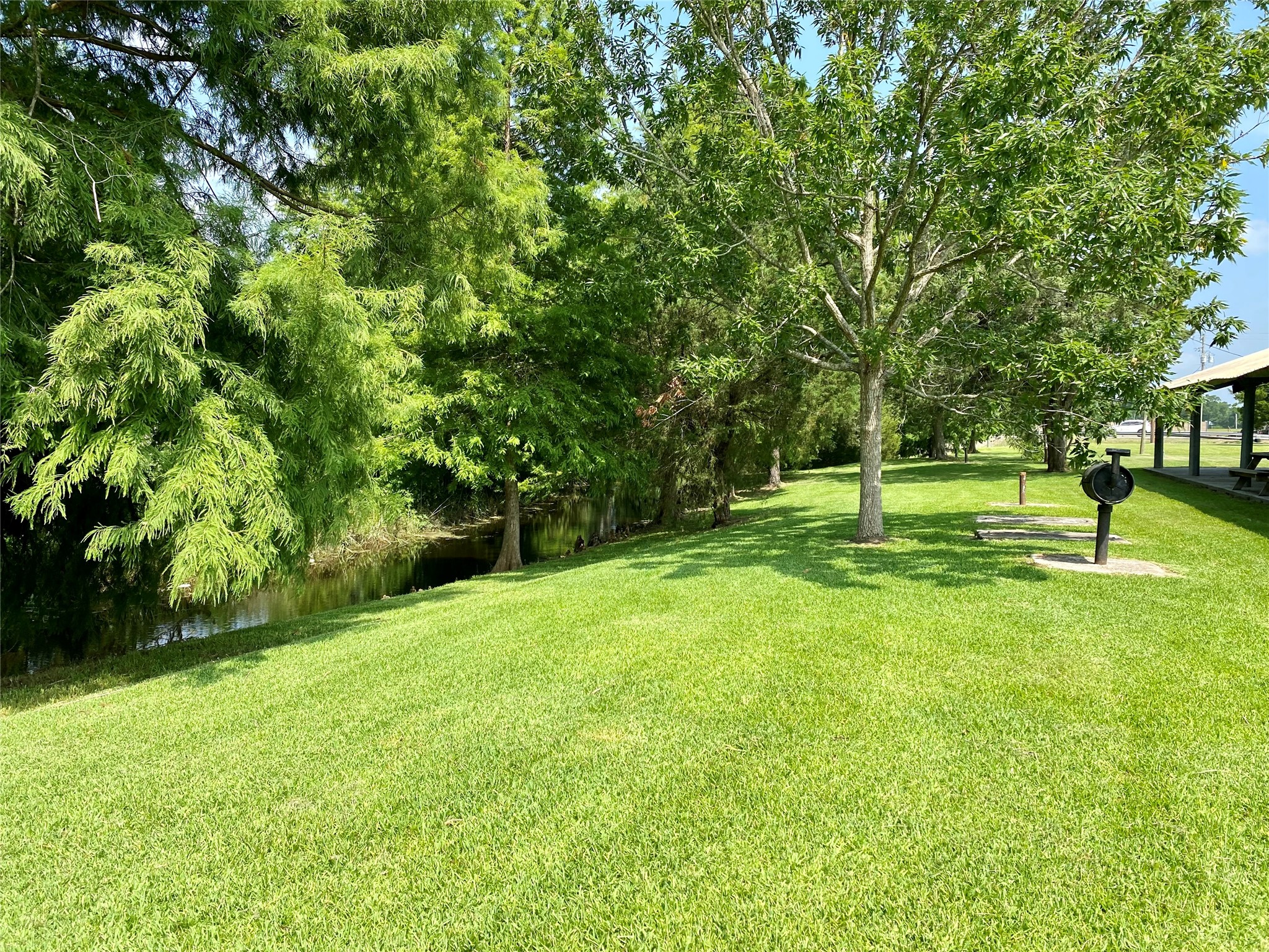 2609 Hughes Road, Dickinson, TX 77539 2609 Hughes Road, Dickinson, TX 77539