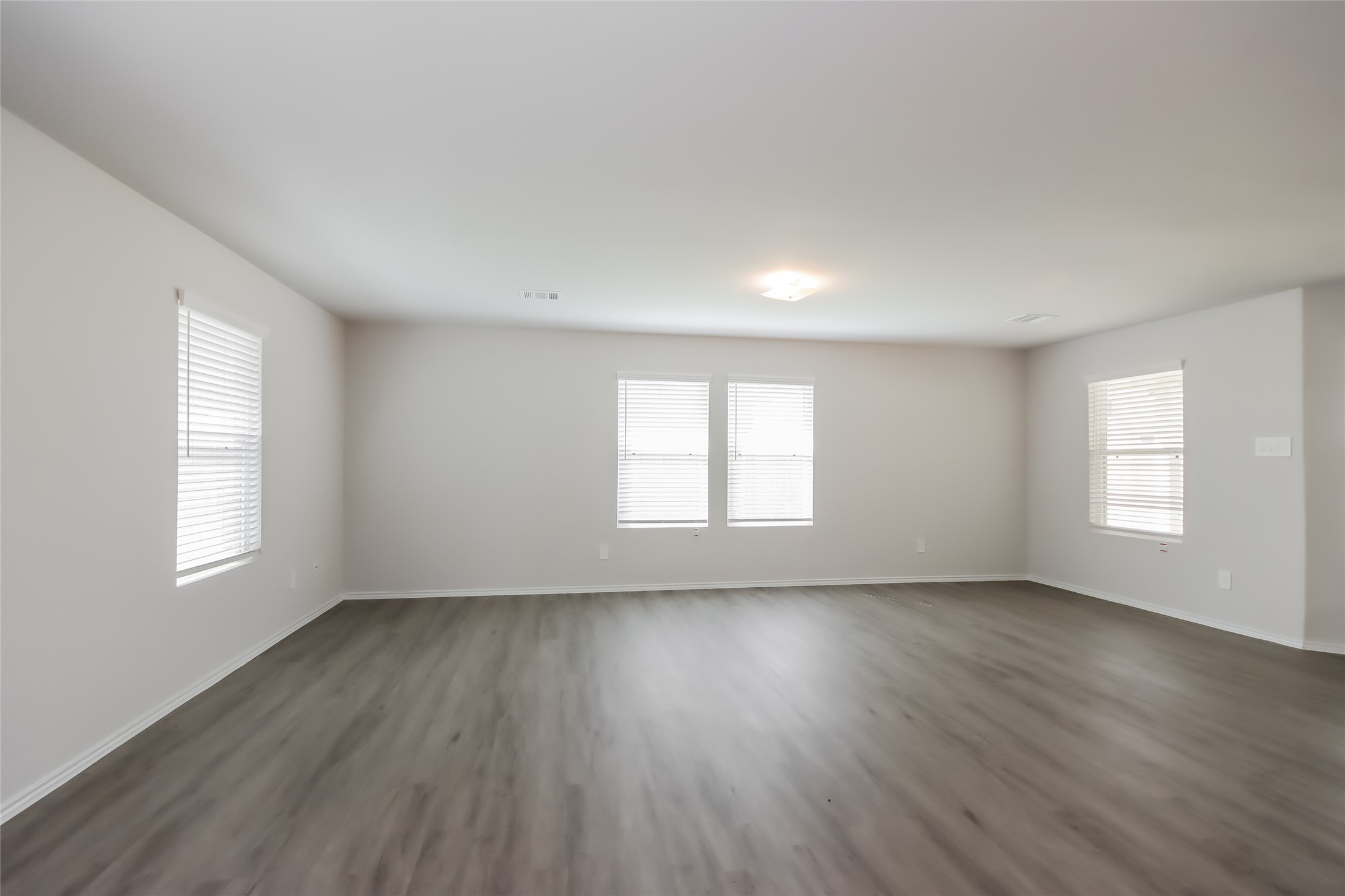 Photos may be representative of the floor plan and not the exact home. Finishes, layout, and features of the actual property for lease may vary.