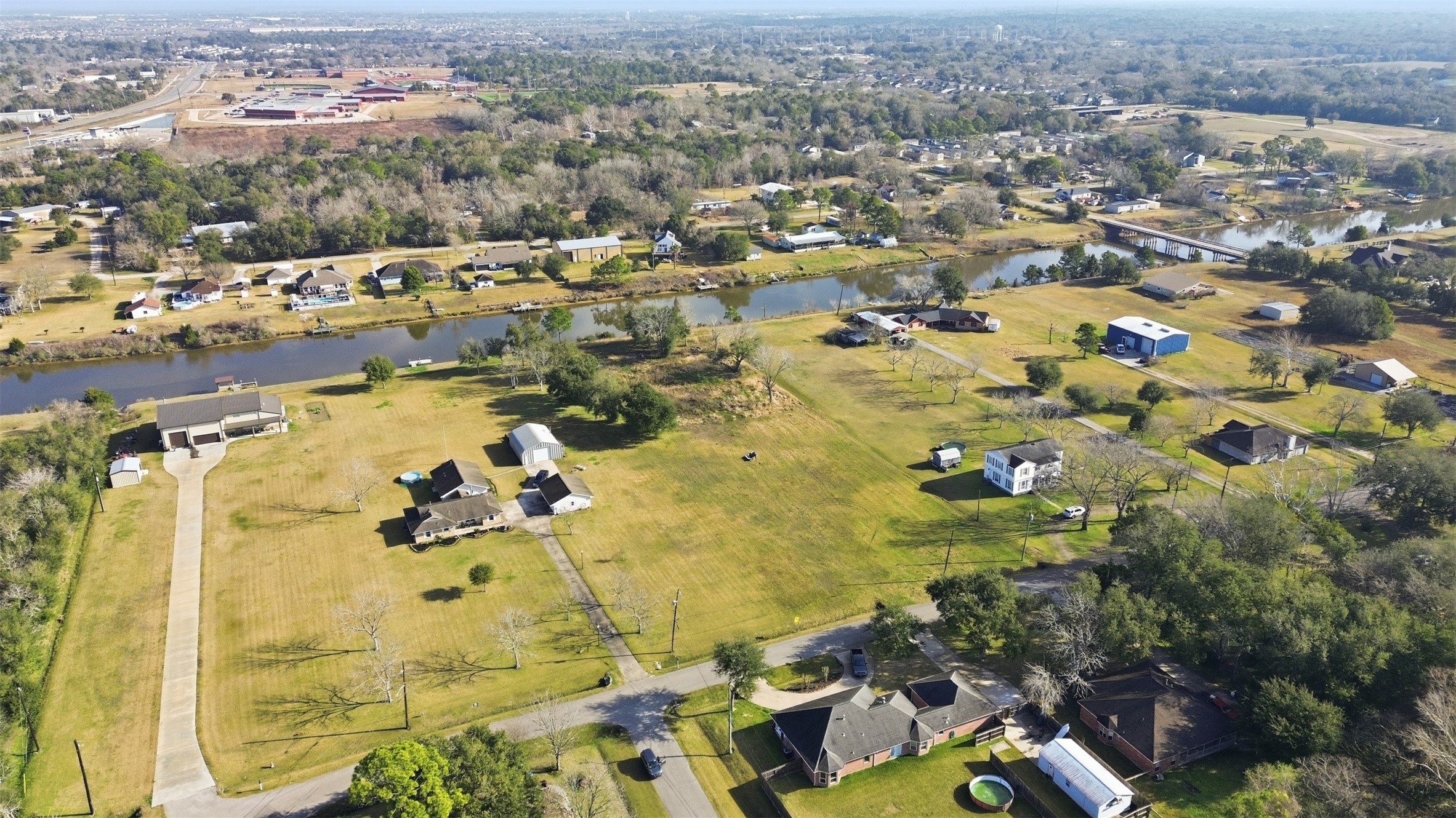 Wide open spaces and room to breathe without being on top of your neighbors.