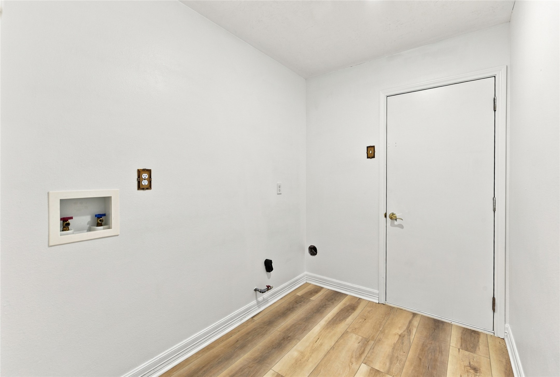 8501 Twelve Oaks Drive, Texas City, TX 77591