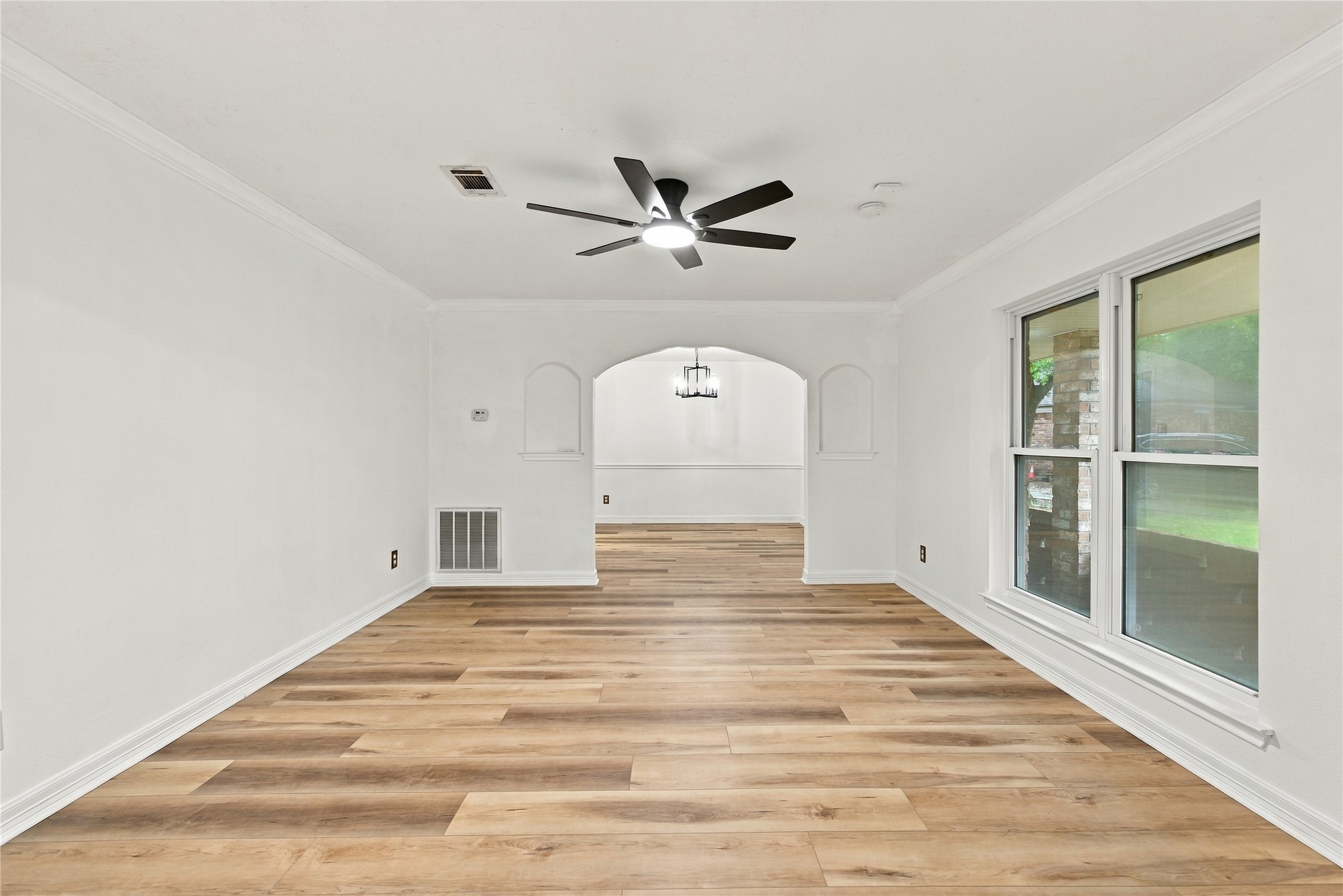 8501 Twelve Oaks Drive, Texas City, TX 77591