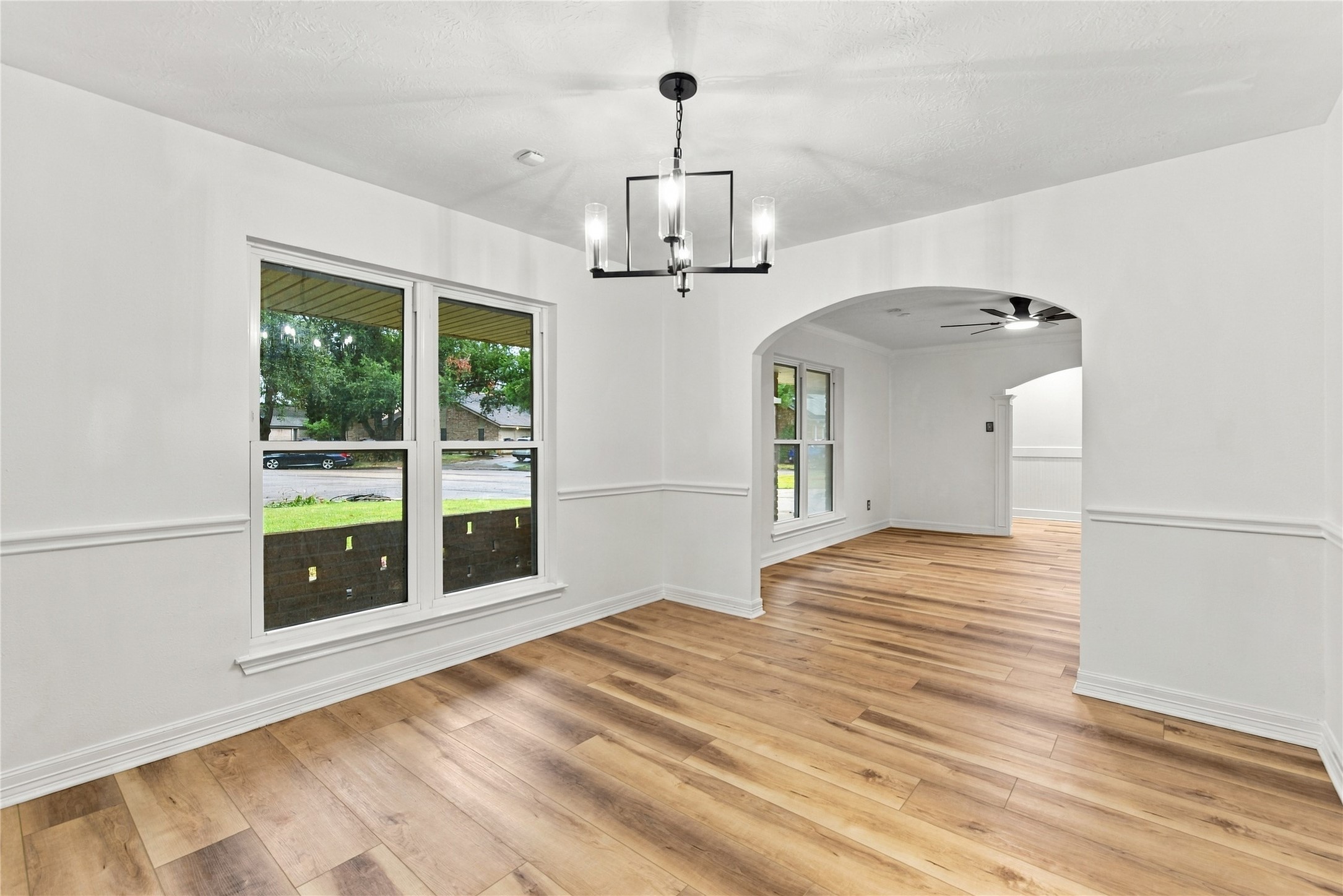 8501 Twelve Oaks Drive, Texas City, TX 77591