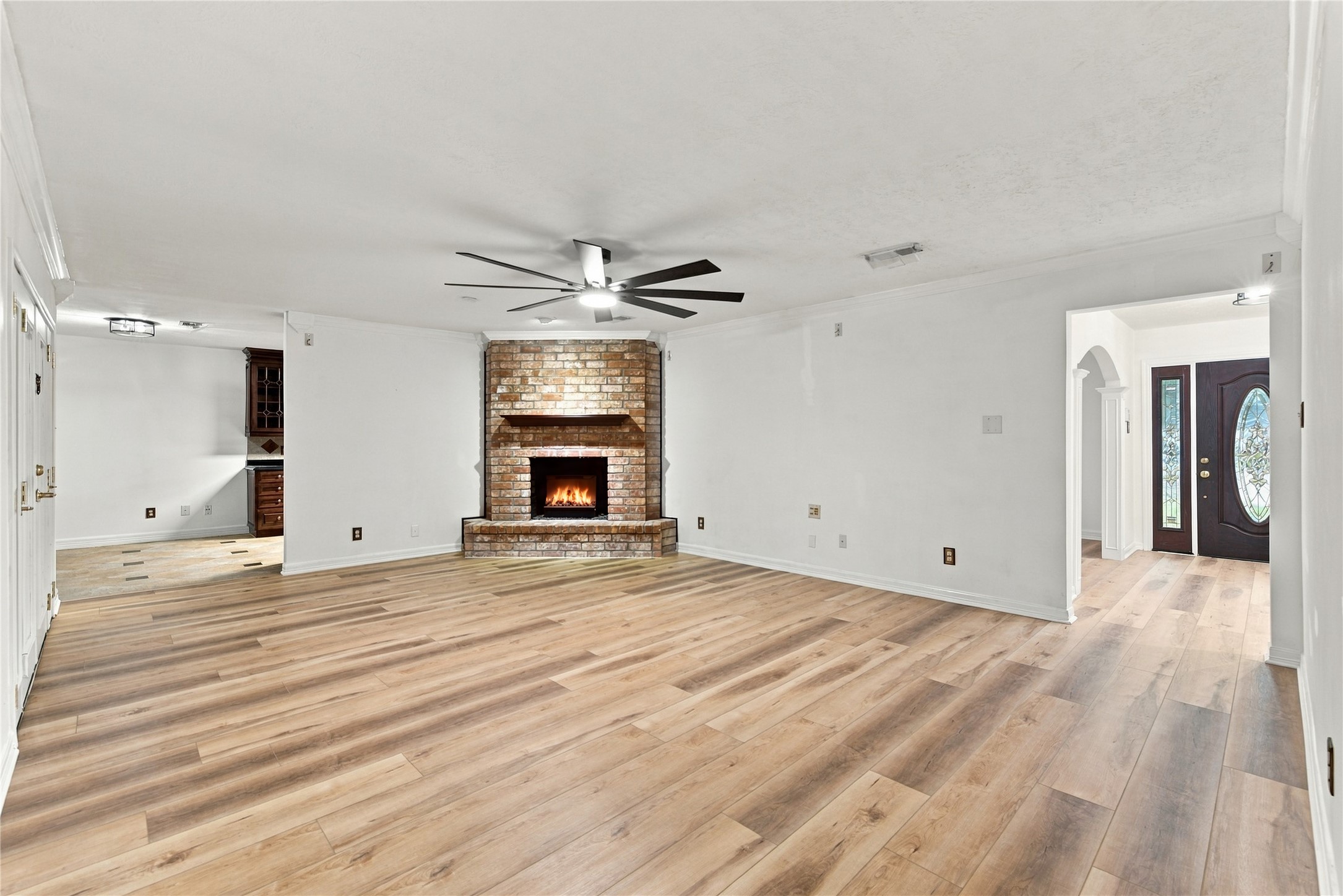 8501 Twelve Oaks Drive, Texas City, TX 77591