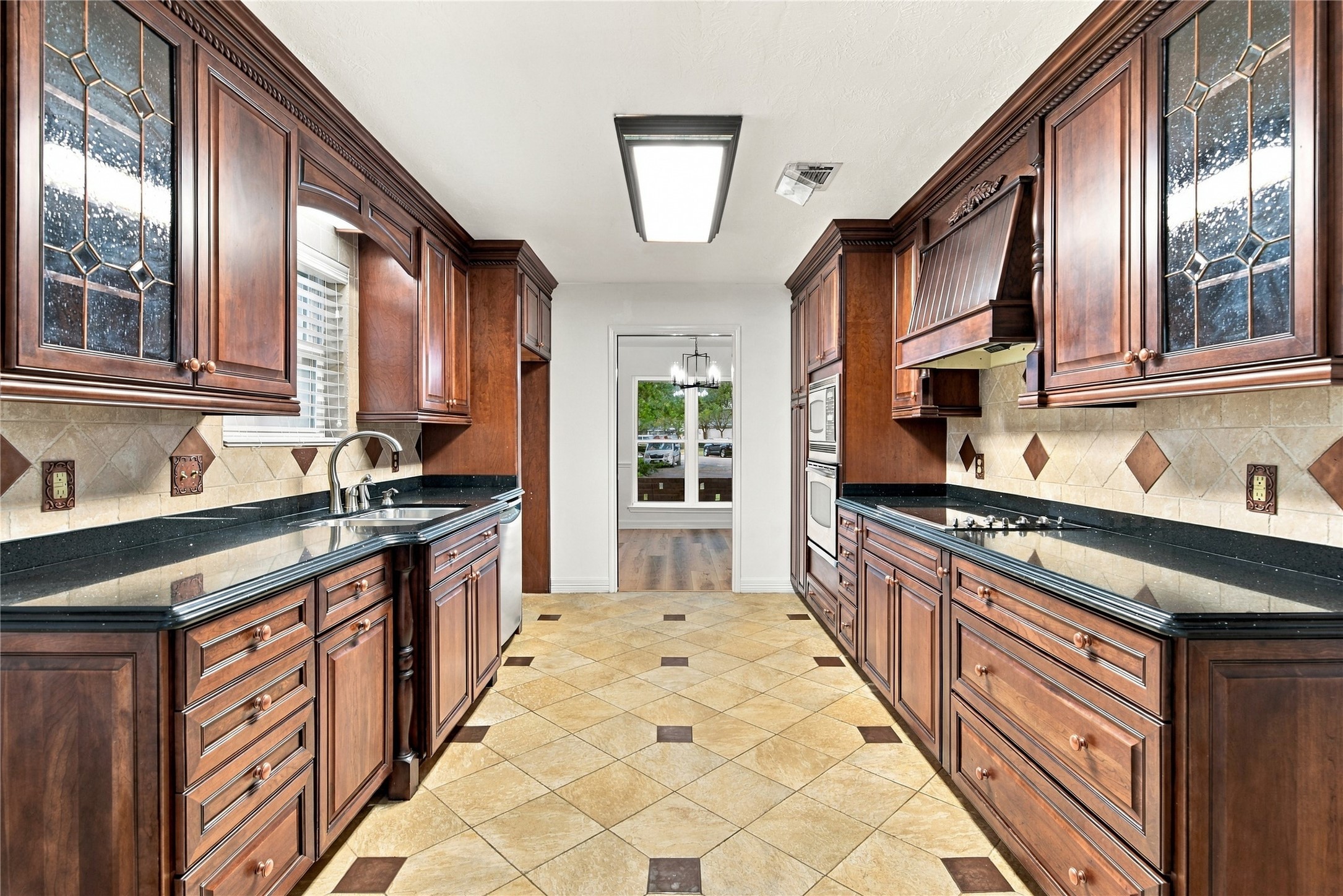 8501 Twelve Oaks Drive, Texas City, TX 77591