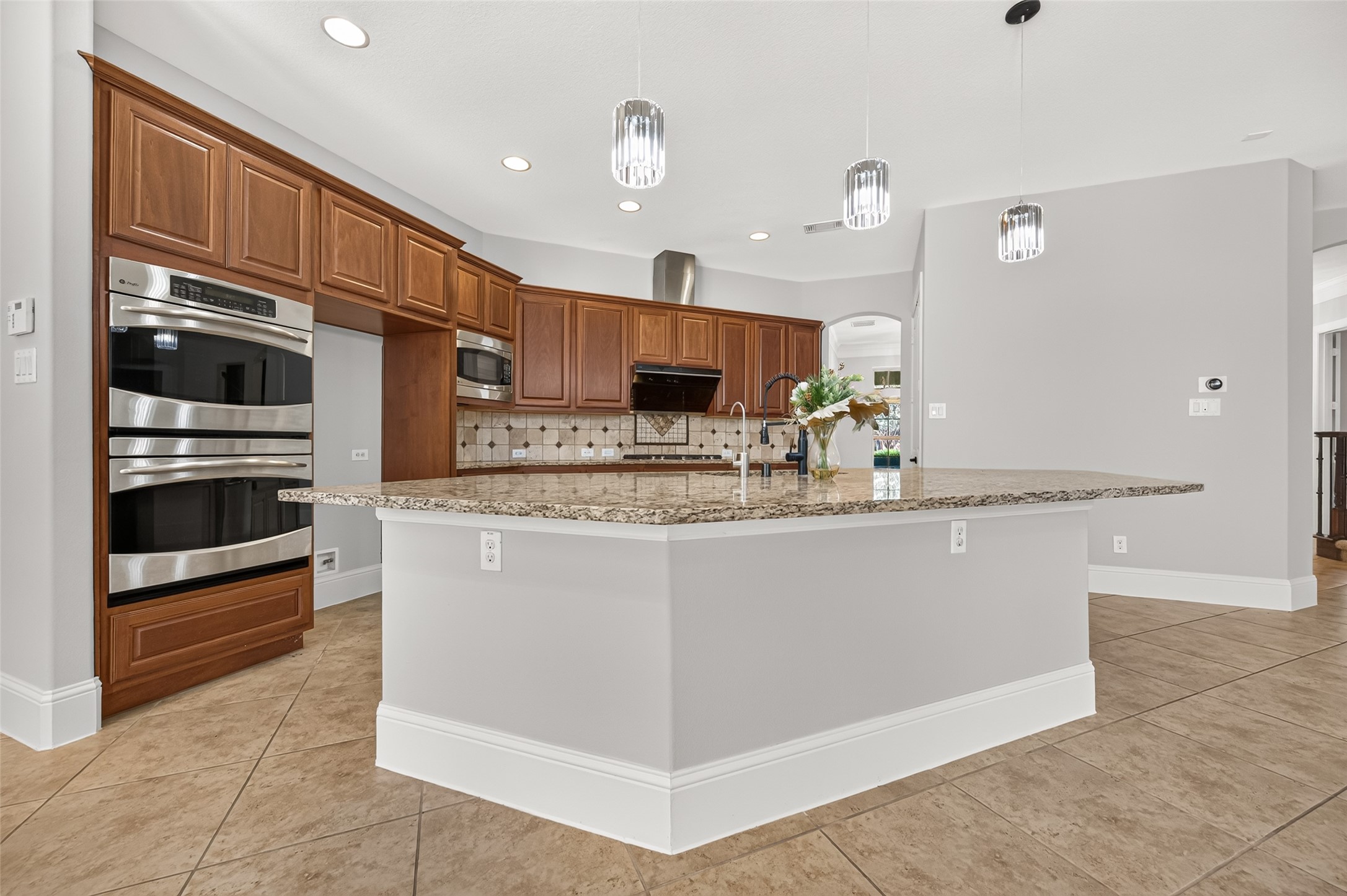 5119 Water Oak Crescent, Fulshear, TX 77441
