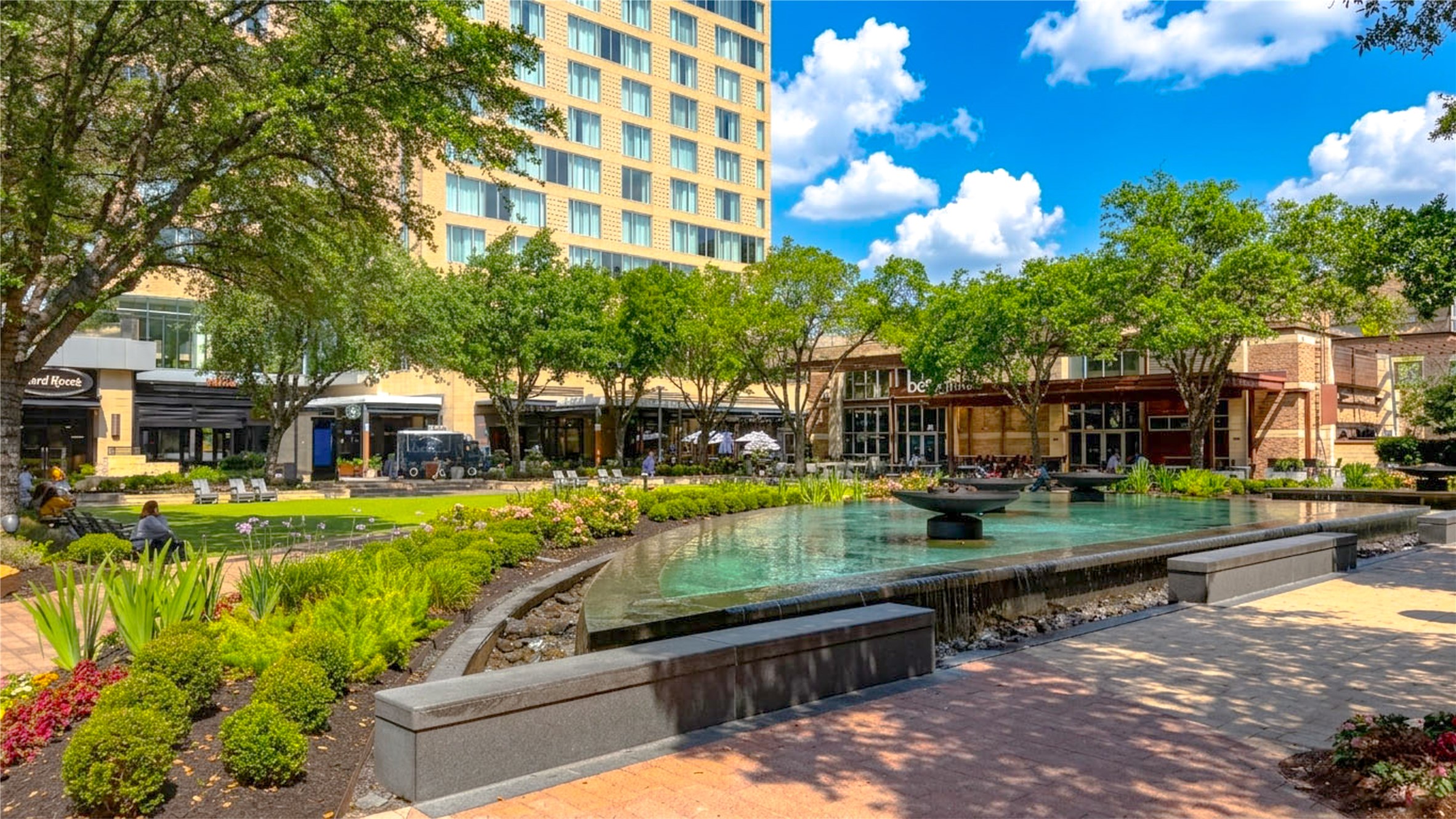 Experience the best of Houston's shopping, dining and entertainment at nearby CITYCENTRE! This vibrant lifestyle destination offers an exciting mix of upscale boutiques, popular restaurants, inviting outdoor patios and lively gathering spaces. Whether enjoying weekend brunch, an evening out or a leisurely afternoon exploring the shops, CITYCENTRE brings the energy and excitement of urban living just a short drive from your peaceful Village West retreat!