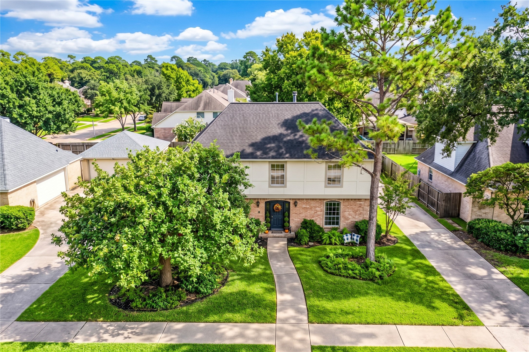 Nestled along a tree-lined street in desirable Village West, this charming home welcomes you with mature shade trees, lush landscaping and inviting curb appeal. Enjoy the beauty of an established neighborhood in the heart of the Energy Corridor, where peaceful residential living meets everyday convenience. Nestled along a tree-lined street in desirable Village West, this charming home welcomes you with mature shade trees, lush landscaping and inviting curb appeal. Enjoy the beauty of an established neighborhood in the heart of the Energy Corridor, where peaceful residential living meets everyday convenience.
