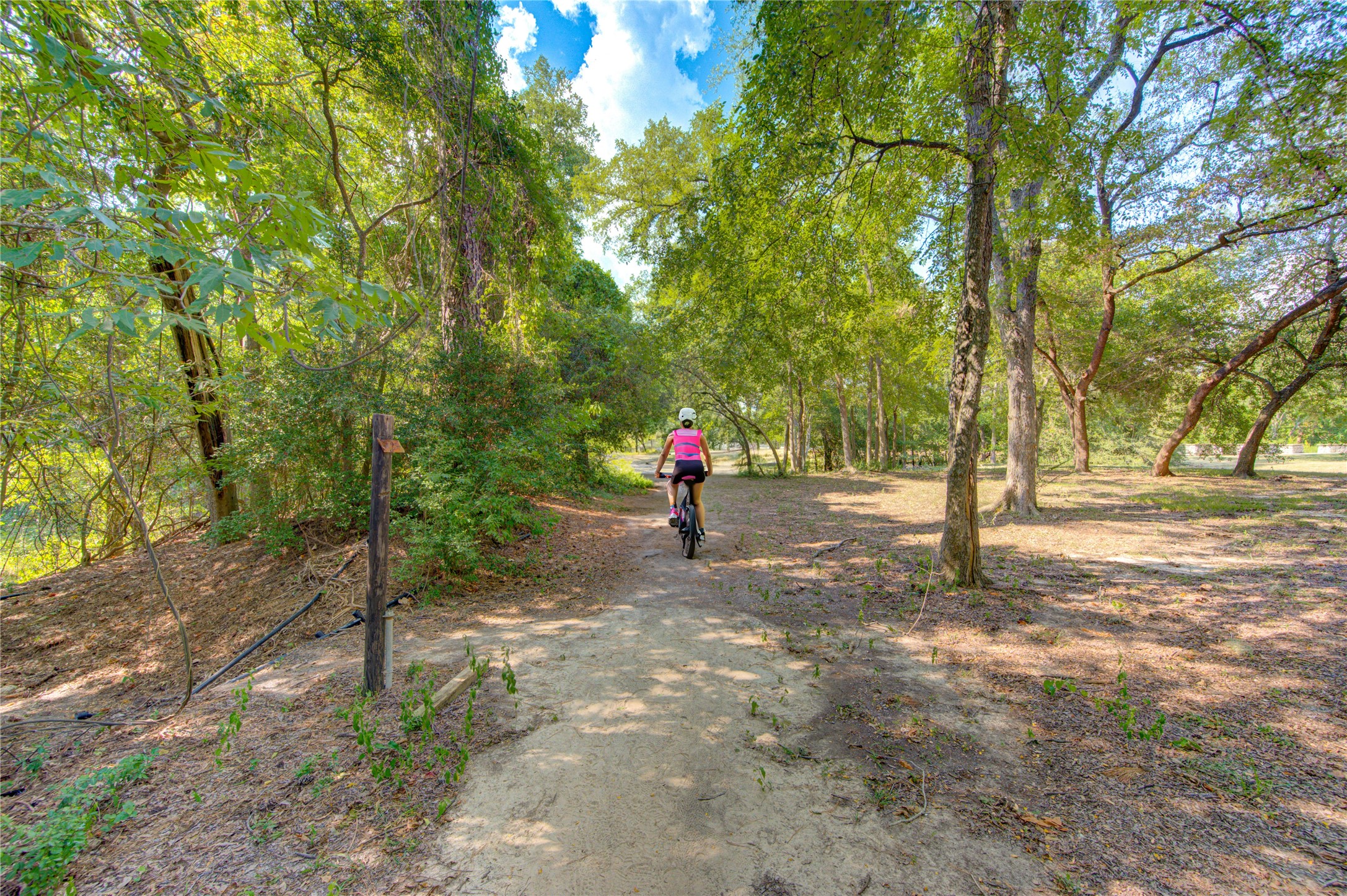 Nature is calling! Just a short distance from Village West, Terry Hershey Park offers a scenic escape with miles of winding trails beneath a canopy of mature trees. Start your mornings with a peaceful walk, enjoy an afternoon bike ride or simply reconnect with nature along the beautiful wooded pathways. One of the Energy Corridor's most treasured outdoor destinations, bringing recreation, relaxation and natural beauty close to home!