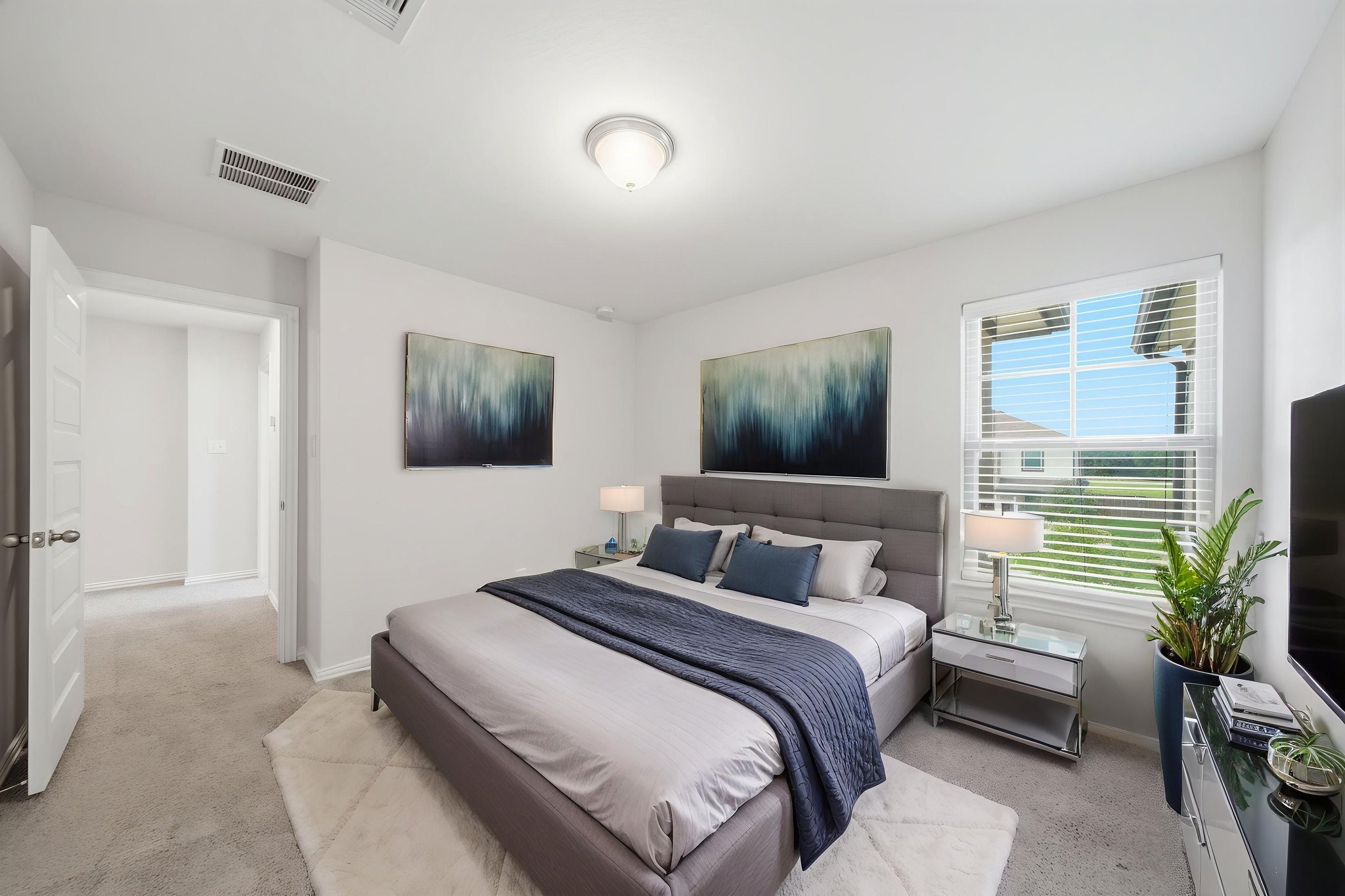 Secondary bedroom - virtually staged