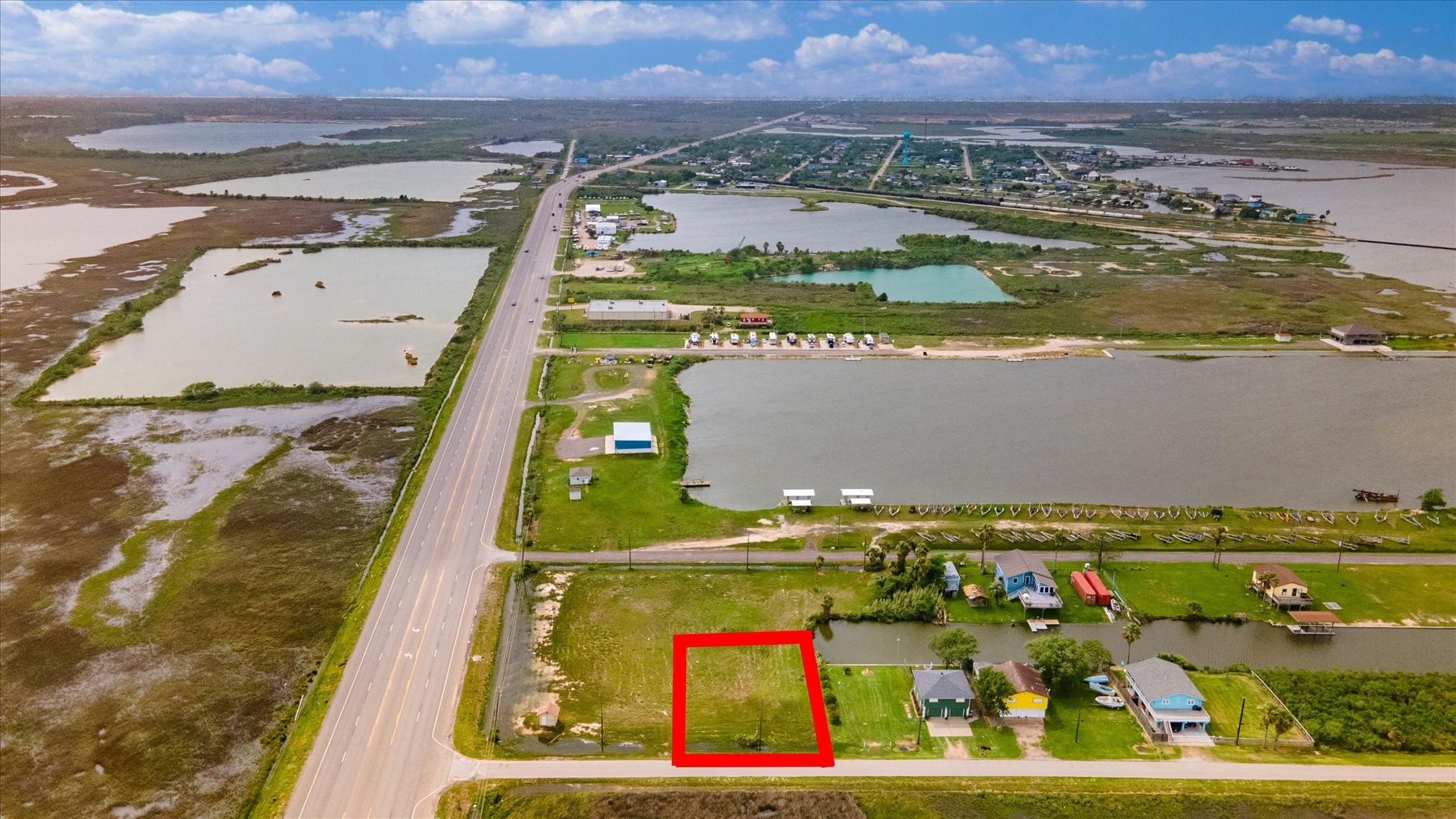 33&34 Beau Terre, Hitchcock, TX 77563