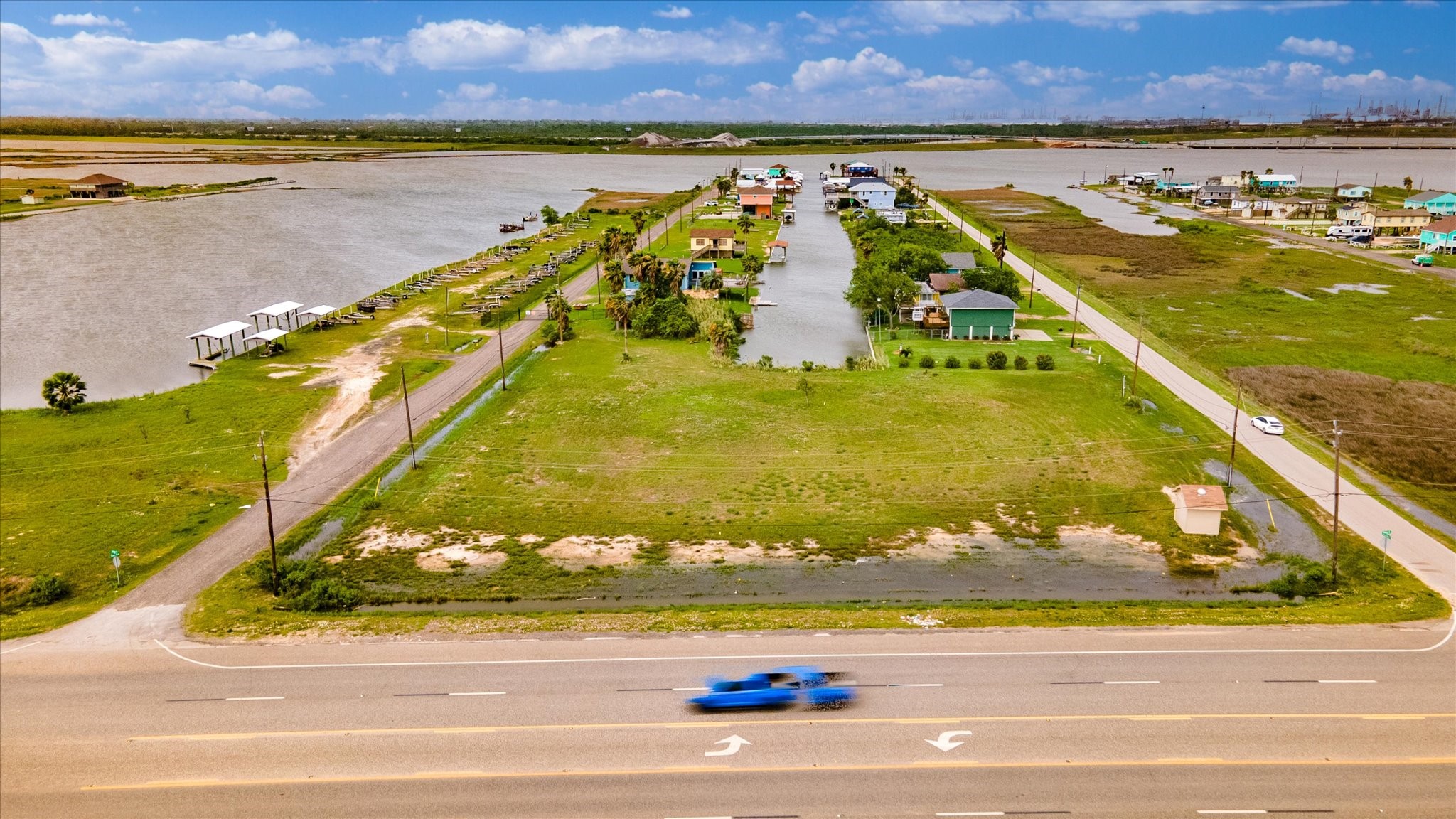 33&34 Beau Terre, Hitchcock, TX 77563