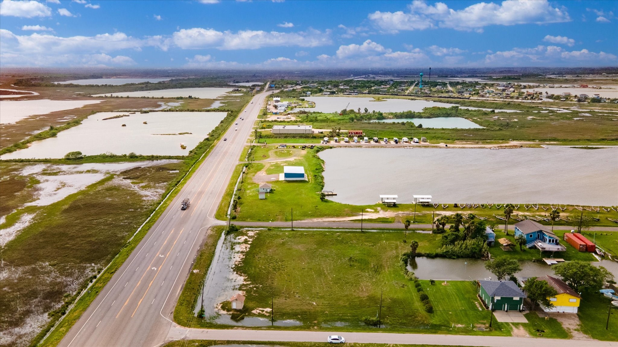33&34 Beau Terre, Hitchcock, TX 77563