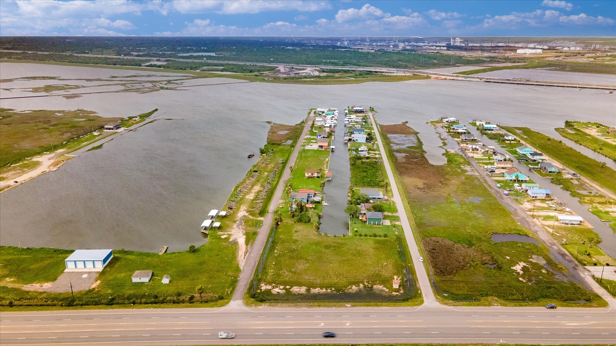 33&34 Beau Terre, Hitchcock, TX 77563