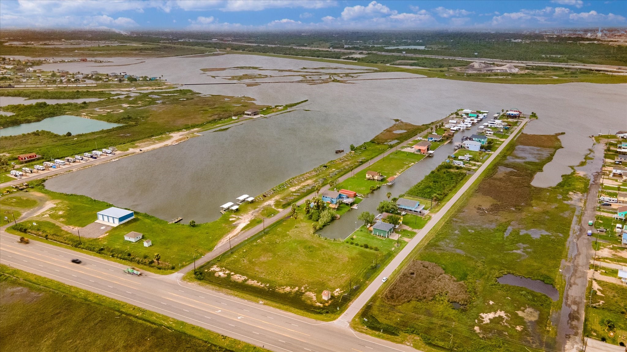 33&34 Beau Terre, Hitchcock, TX 77563