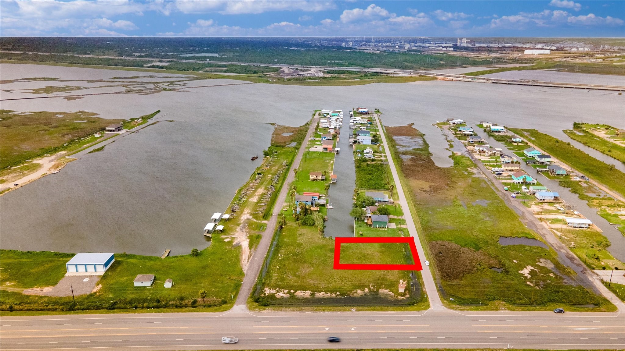 33&34 Beau Terre, Hitchcock, TX 77563
