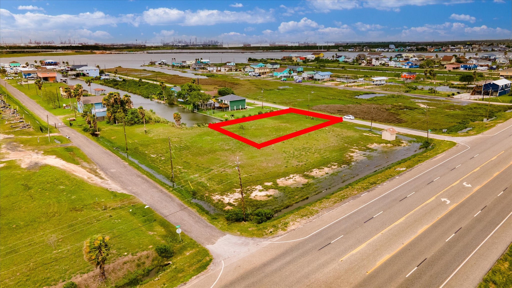 33&34 Beau Terre, Hitchcock, TX 77563