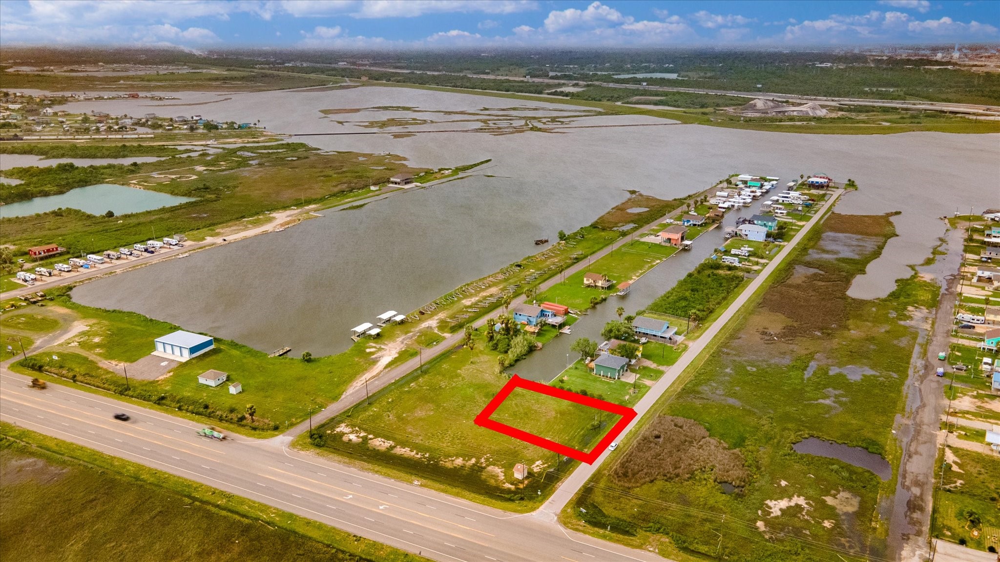 33&34 Beau Terre, Hitchcock, TX 77563