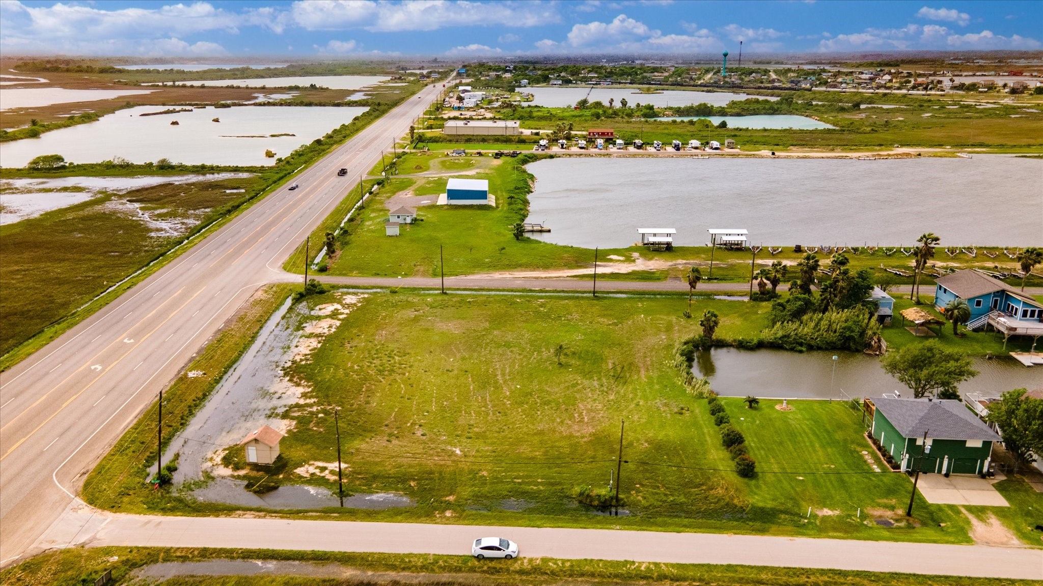 33&34 Beau Terre, Hitchcock, TX 77563