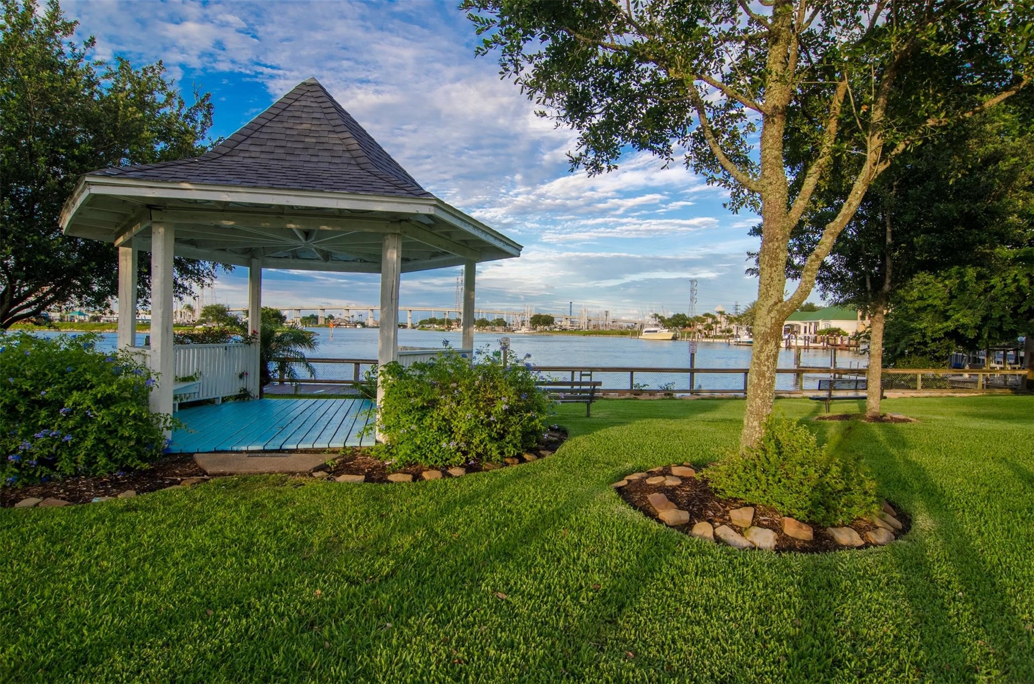 Multiple scenic parks, fishing holes and playgrounds